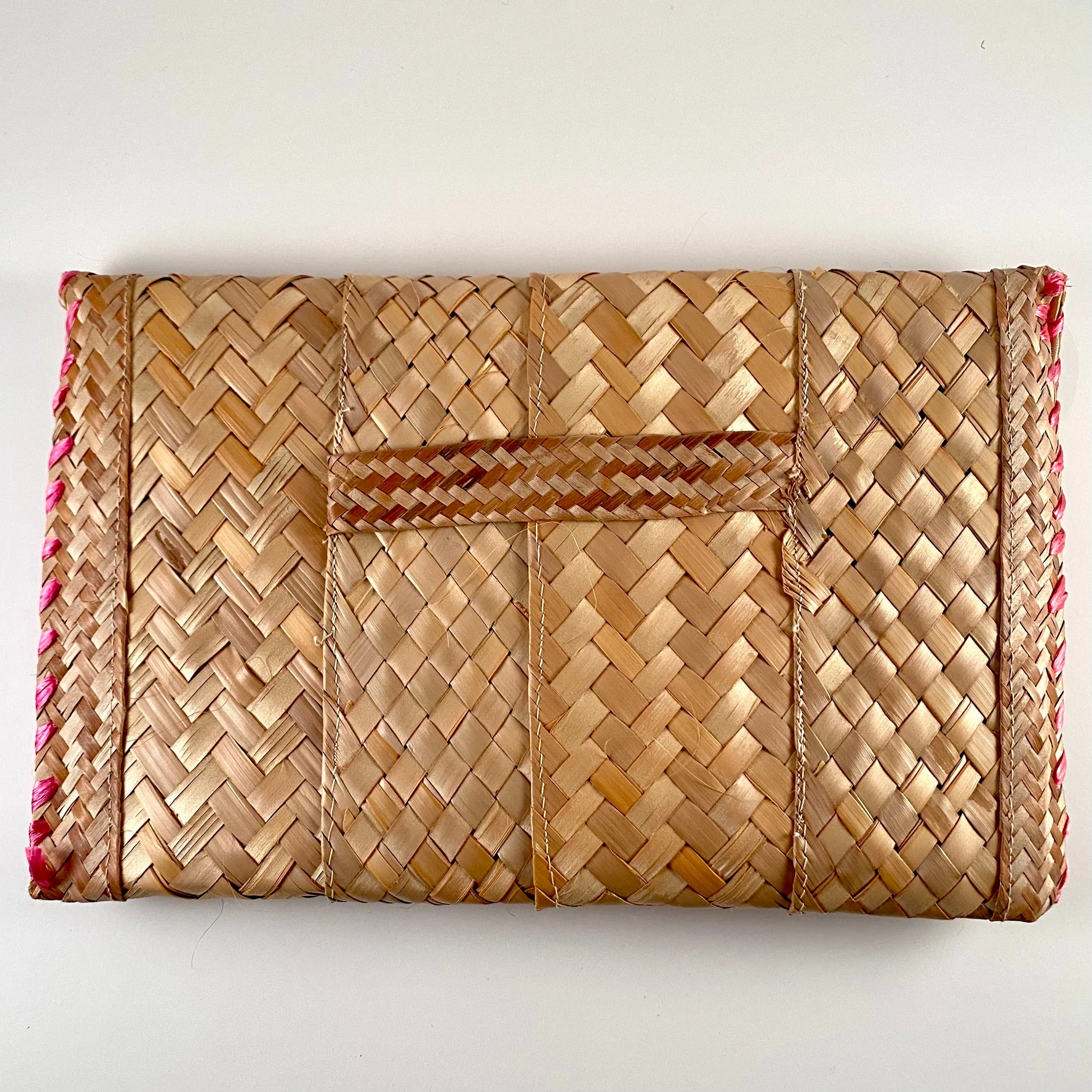 1970s Raffia & Straw Woven Clutch