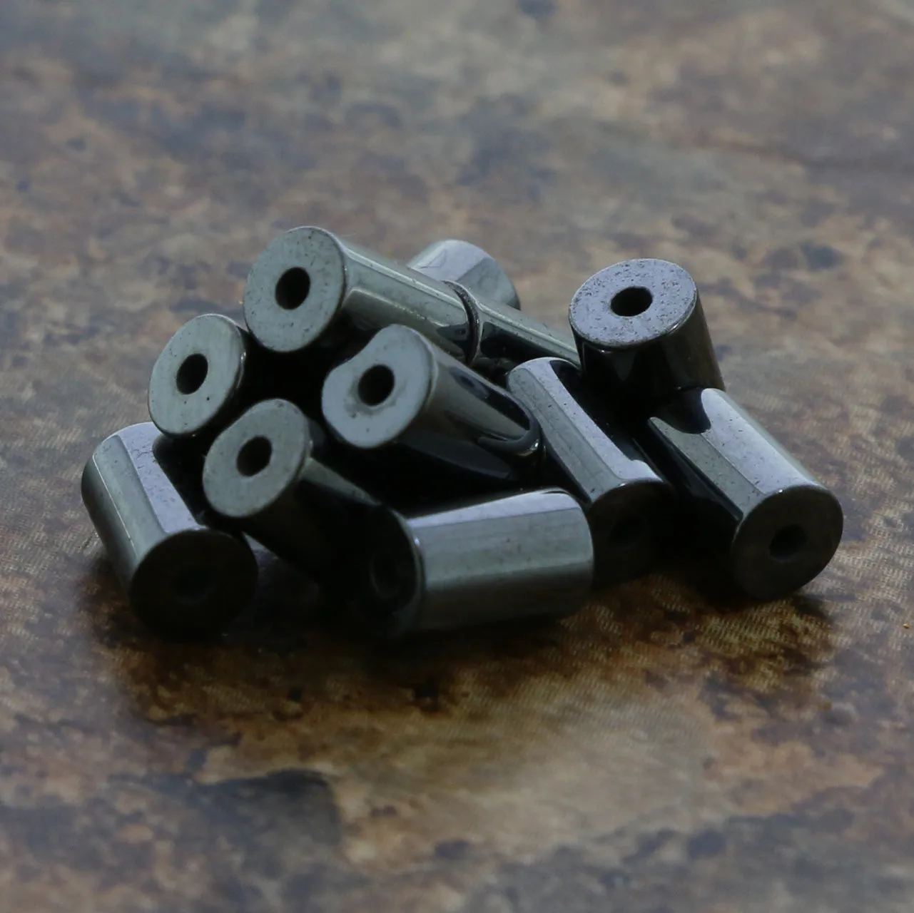 4X6mm Magnetic Hematite Tube Mh08