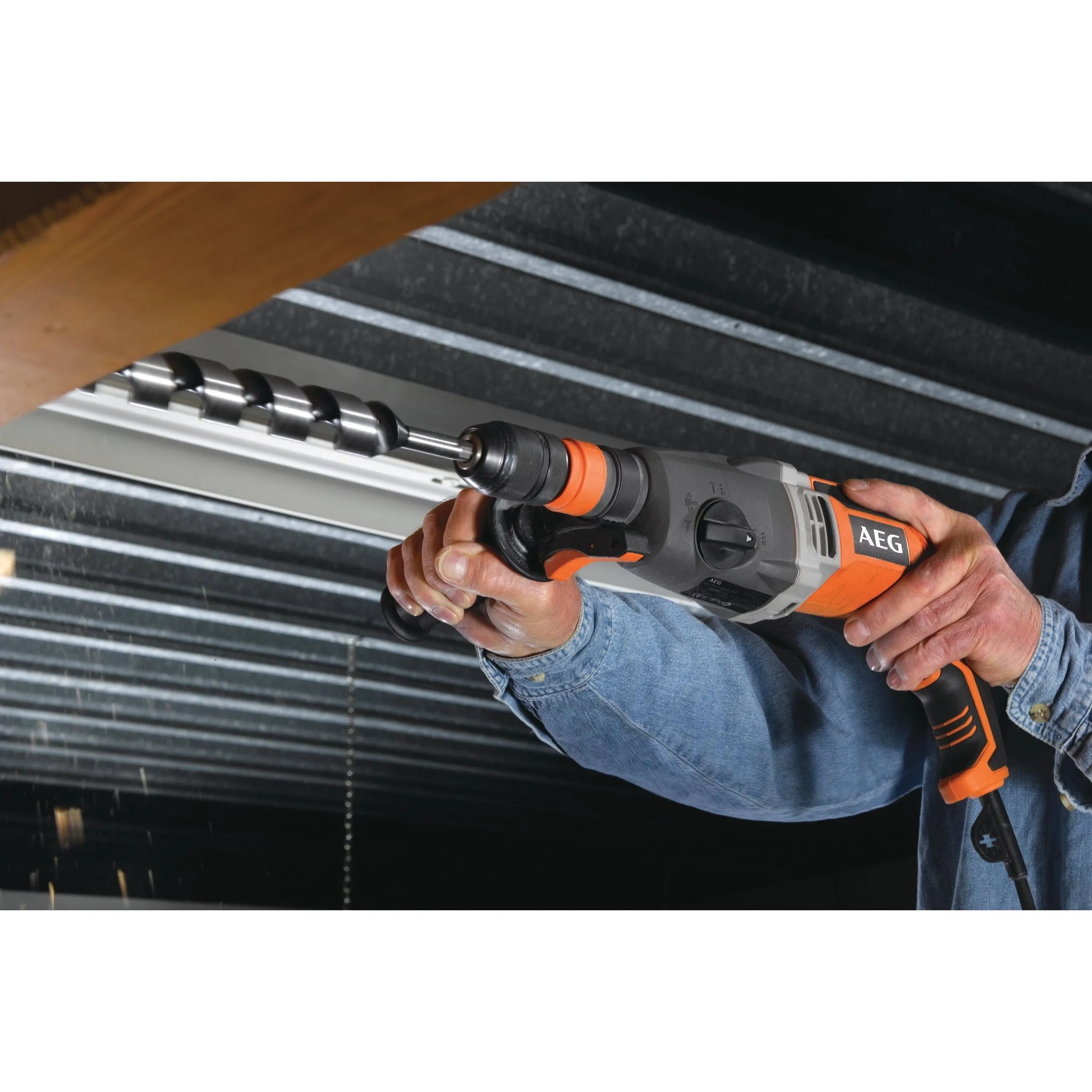 AEG 28mm SDS-Plus Combi Hammer Drill Fixtec 1010W  - KH28SUPERXE