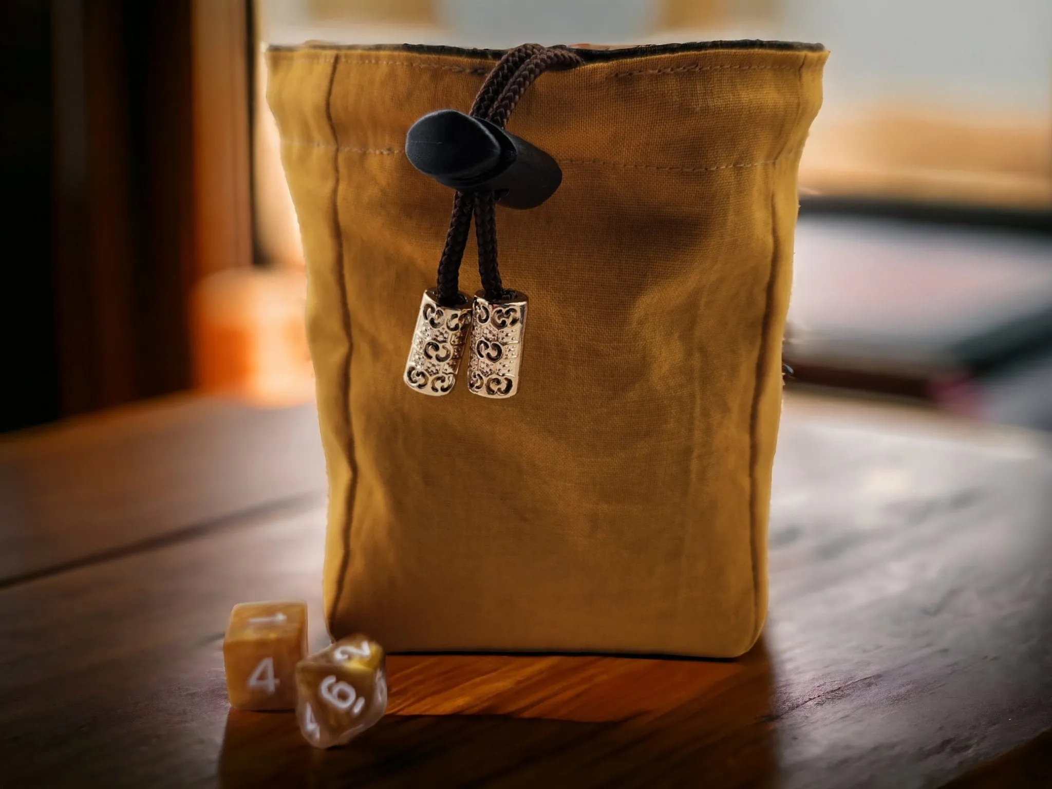 Ale dice bag