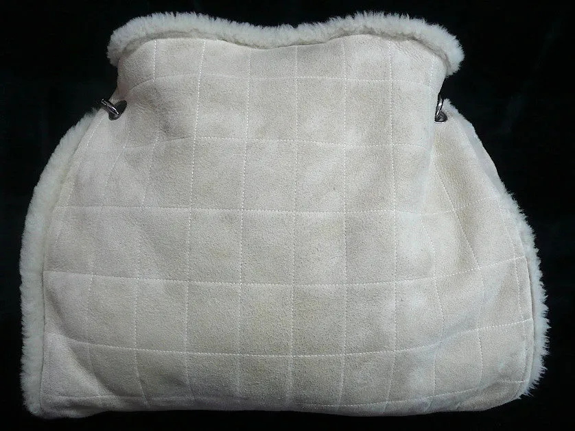 Authentic Chanel Modern Chain Shearling Bone Jumbo