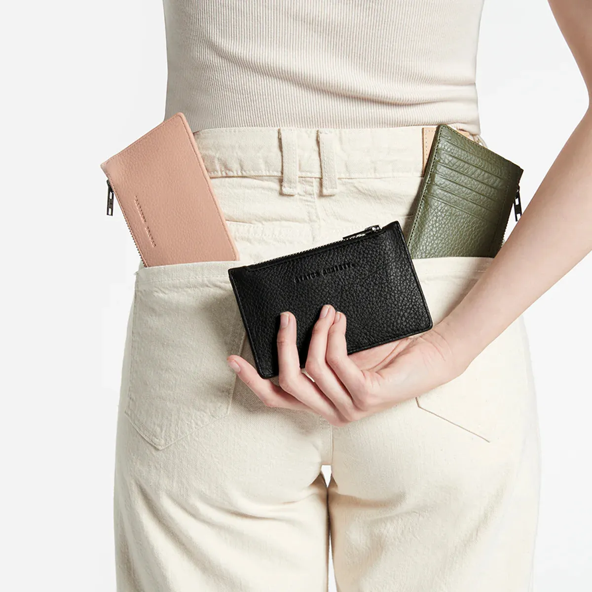Avoiding Things Wallet | Black Leather