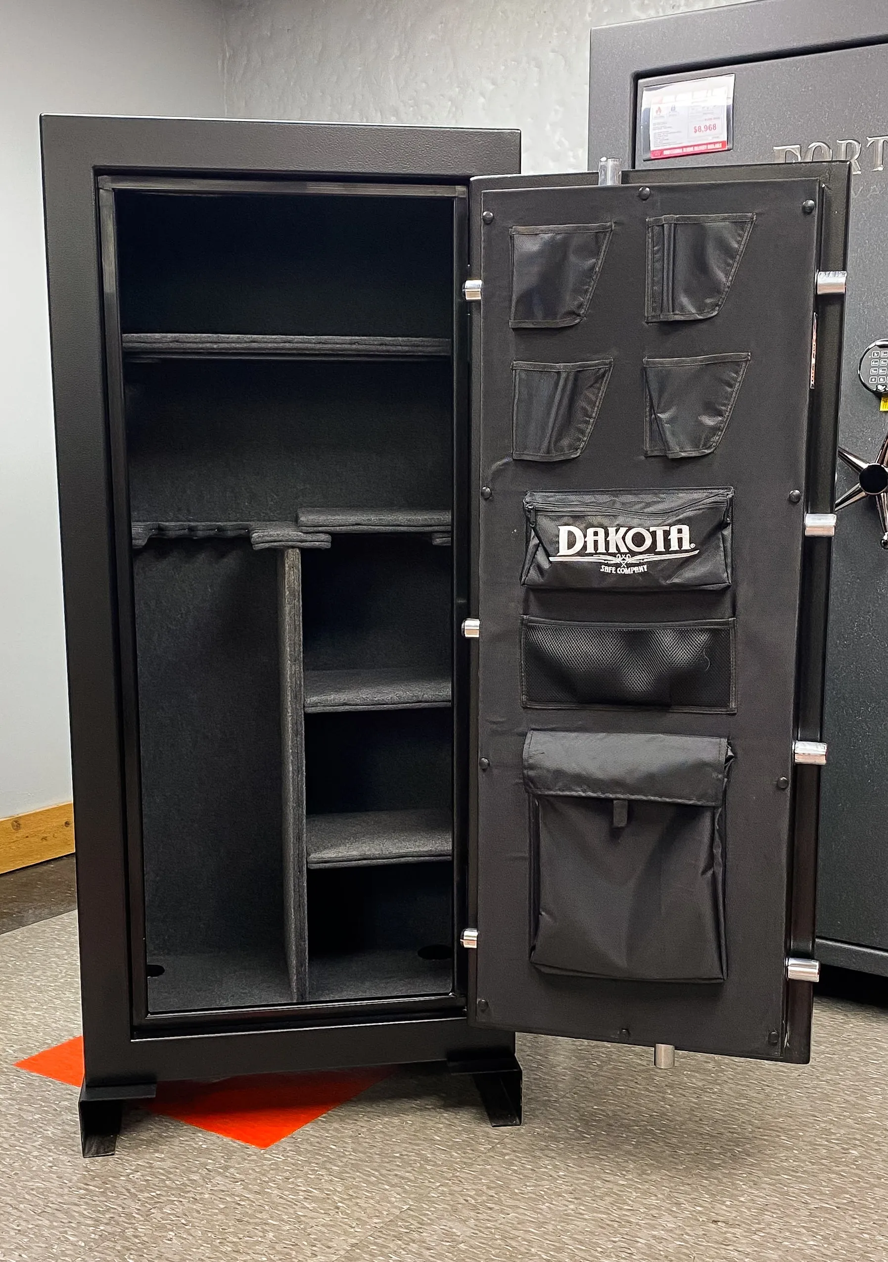 BadLands 5928 Safe