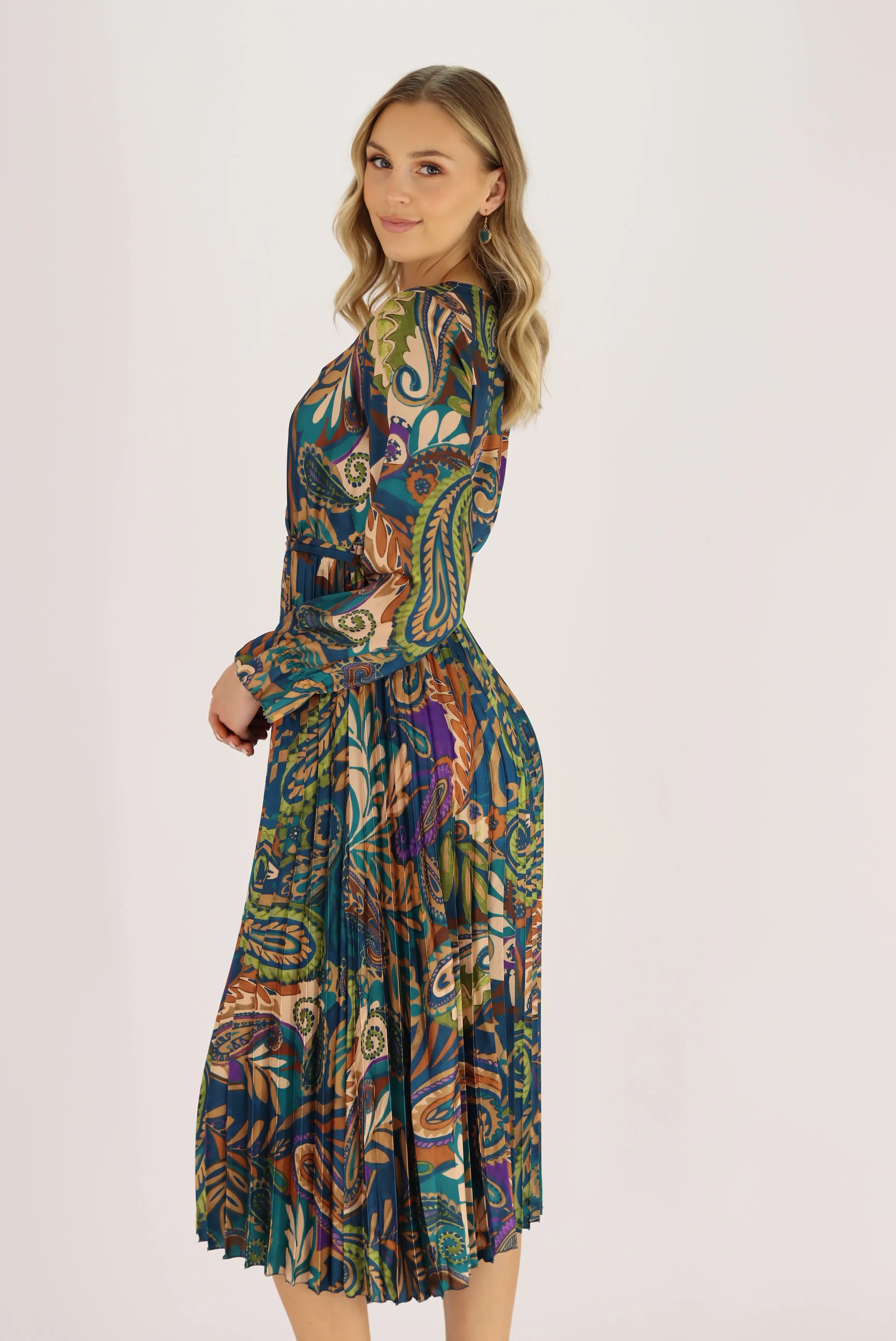 Bellisima Dress In Multi Blue