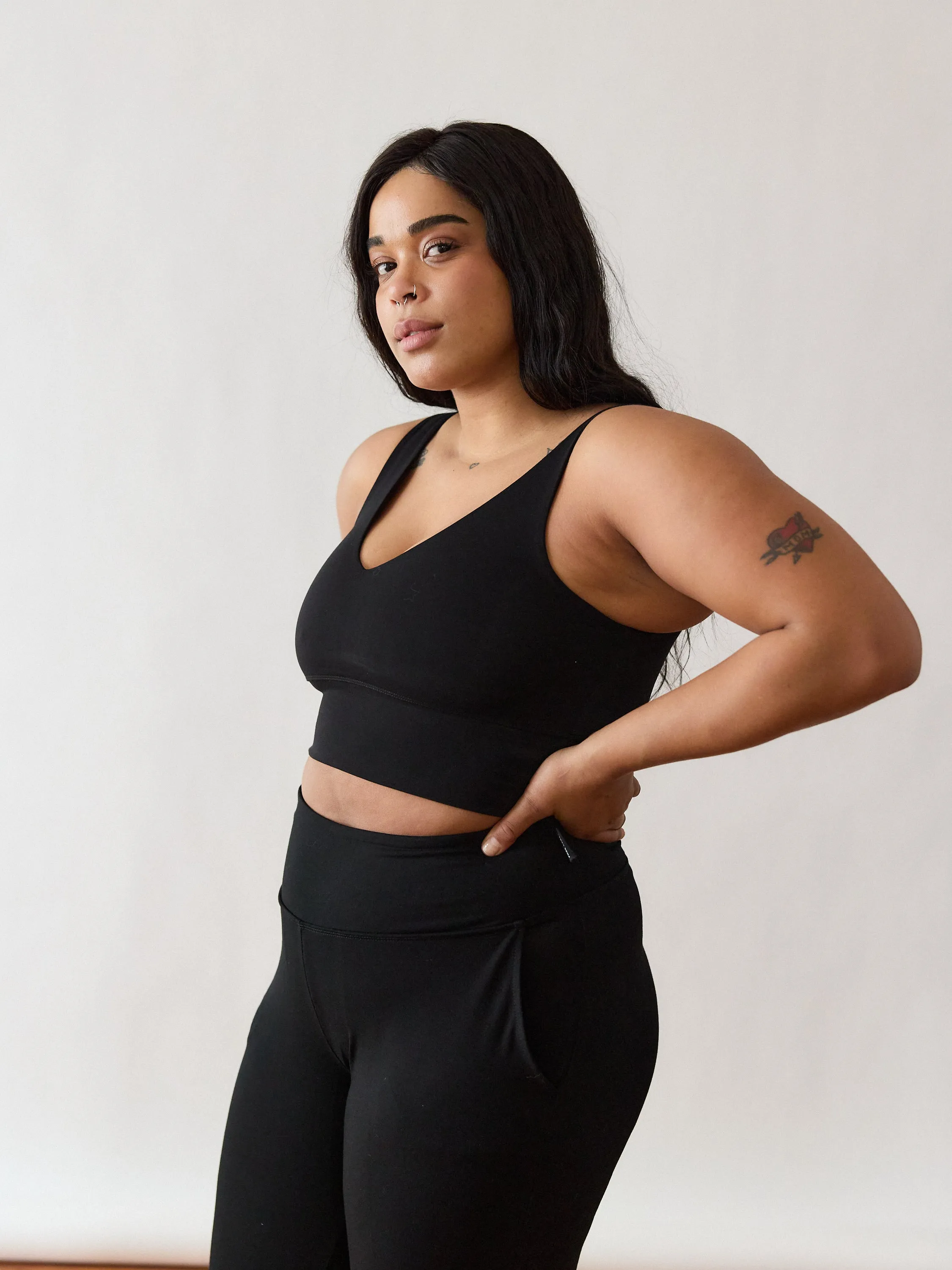 BLACK ANDIE BRA