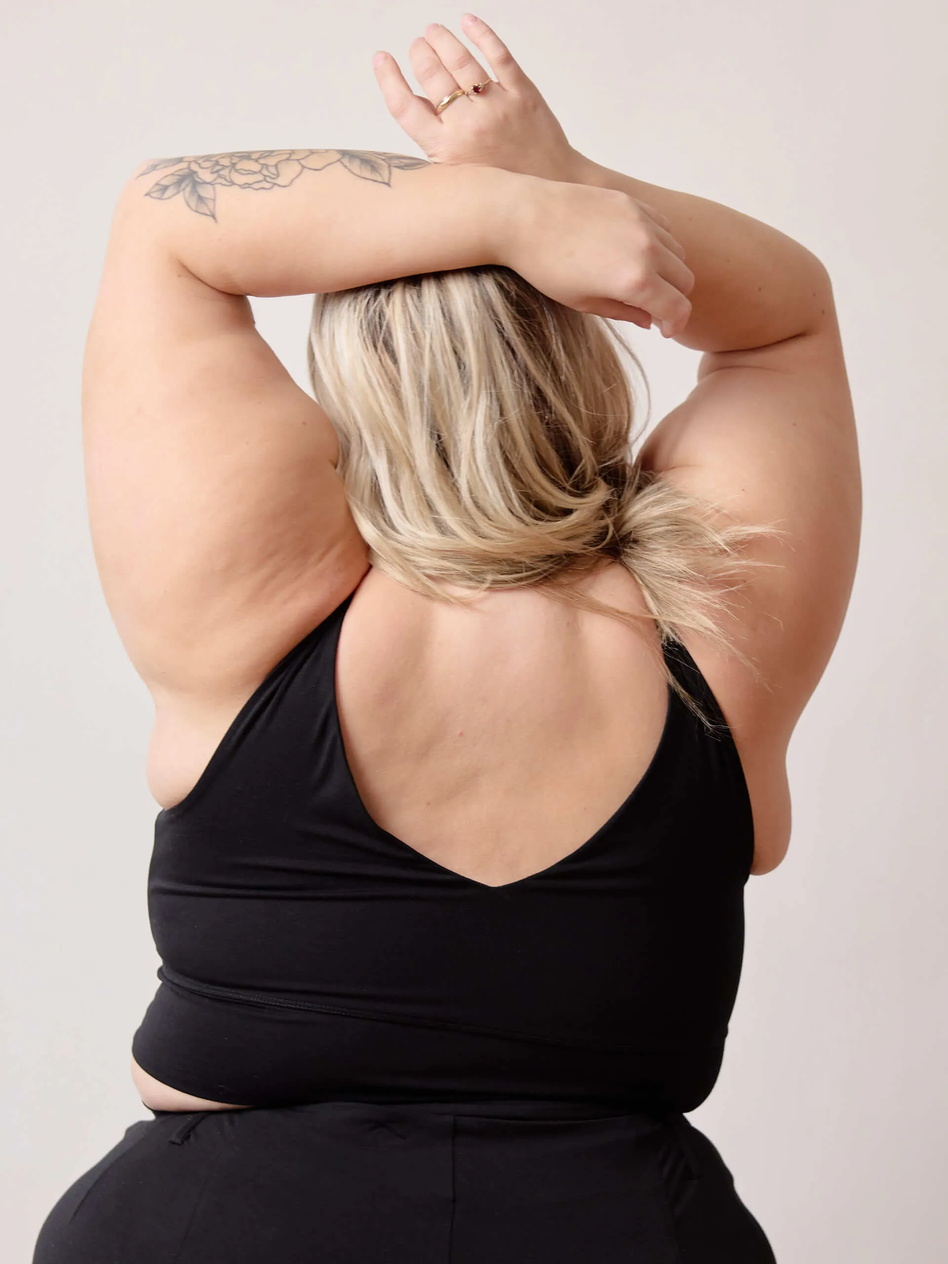 BLACK ANDIE BRA