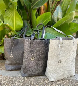 Black Swan Tote in dark grey Wildebeest