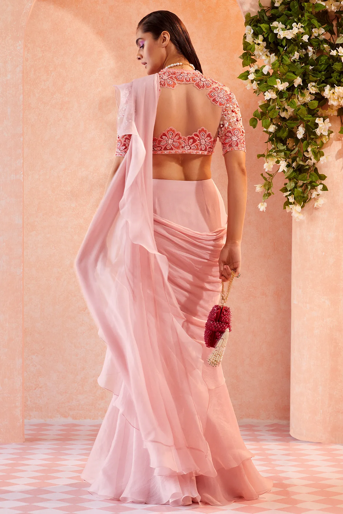 Briar Sari