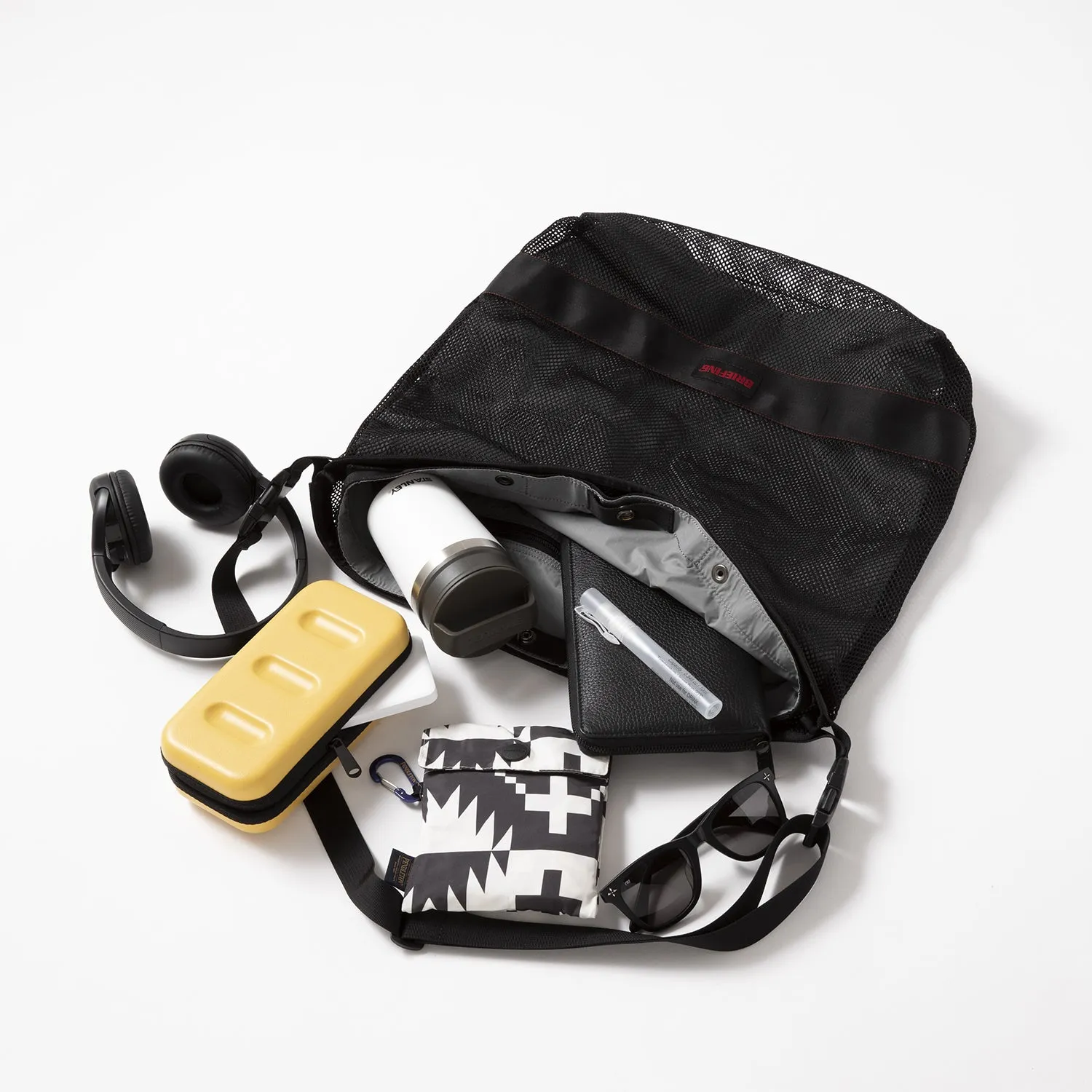 BRIEFING | ブリーフィング　Begin×BRIEFING MULTI SHOULDER／Begin別注 GO!サウナ3wayショルダー