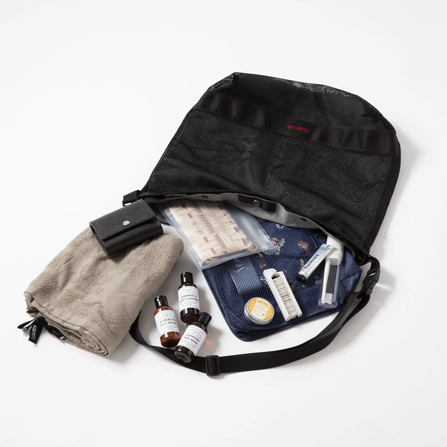 BRIEFING | ブリーフィング　Begin×BRIEFING MULTI SHOULDER／Begin別注 GO!サウナ3wayショルダー