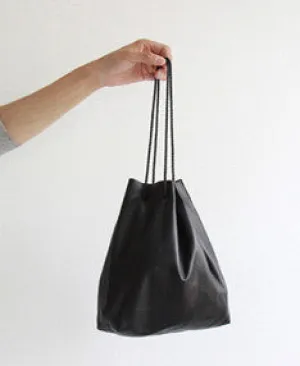 Bucket shoulder rucksack