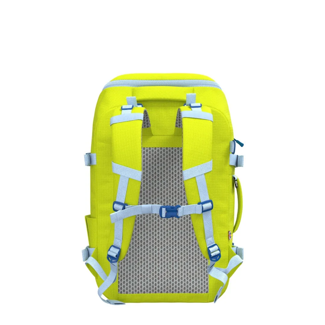 CabinZero ADV 32L (Mojito Lime)