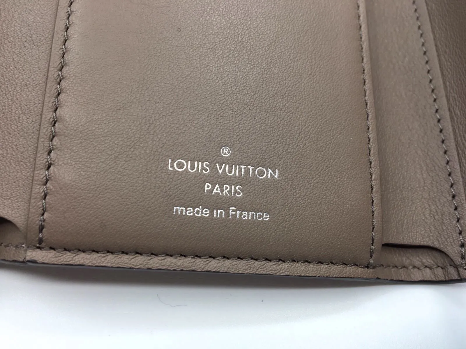 Capucines Compact Wallet Magnolia