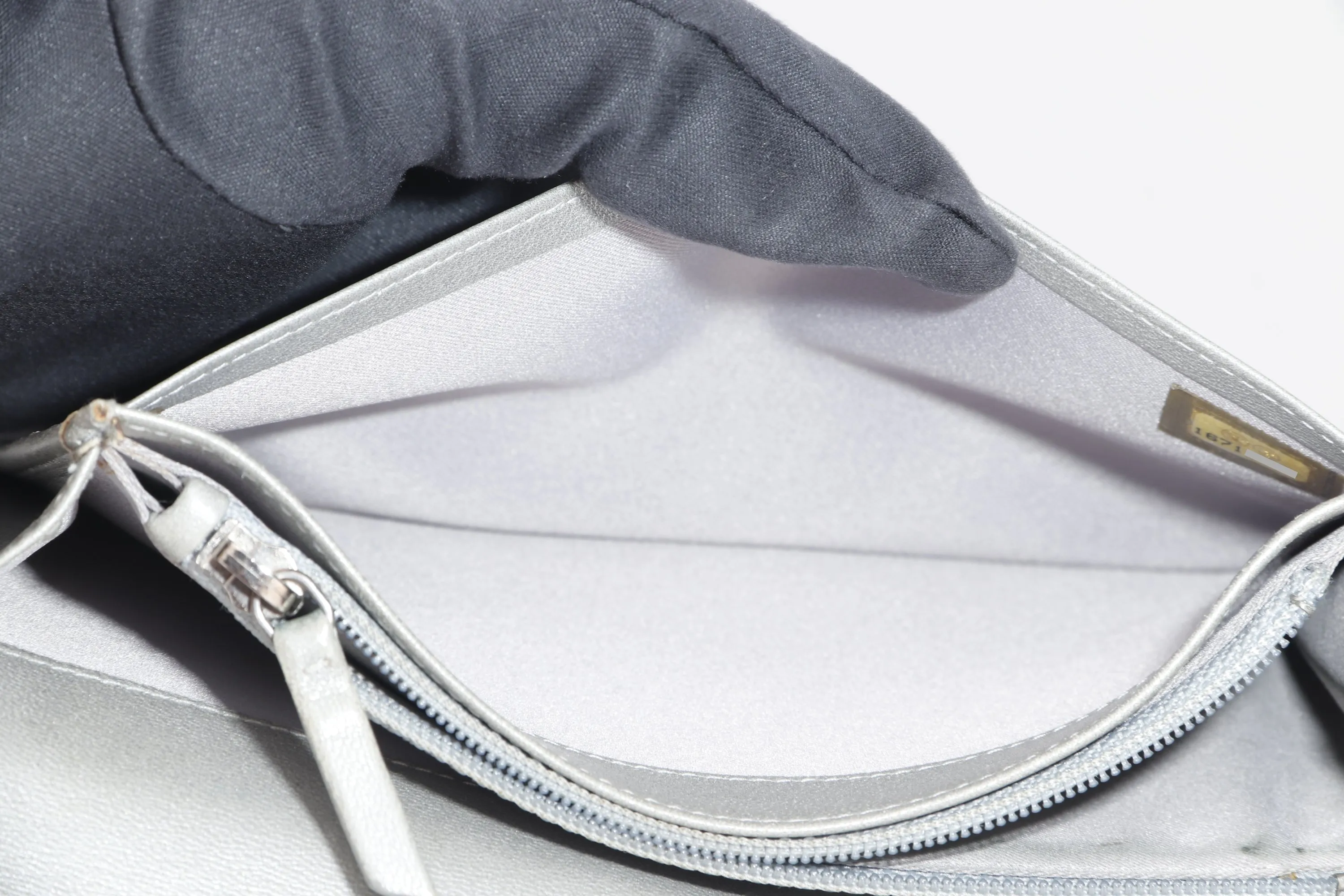 CHANEL CAMELLIA BLACK LAMBSKIN LEATHER LONG WALLET (1671xxxx) SILVER HARDWARE, WITH CARD & BOX