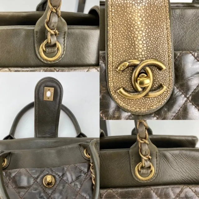 CHANEL Glazed Calfskin Large Bindi CC Grey Tote Hand Bag