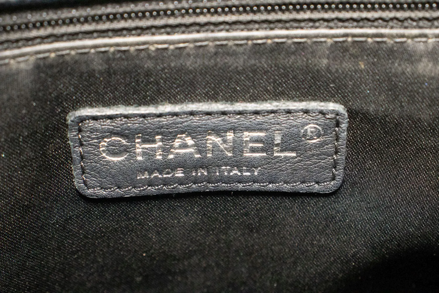 CHANEL Grained Calfskin GST Grand Shopping Tote Chain Shoulder Bag p25