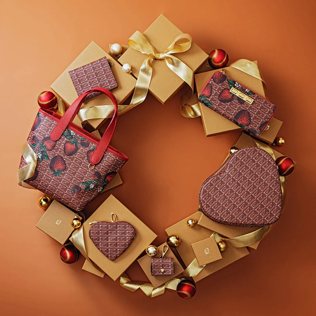 Chocolate × Strawberry Zip Around Long Wallet【Japan Jewelry】