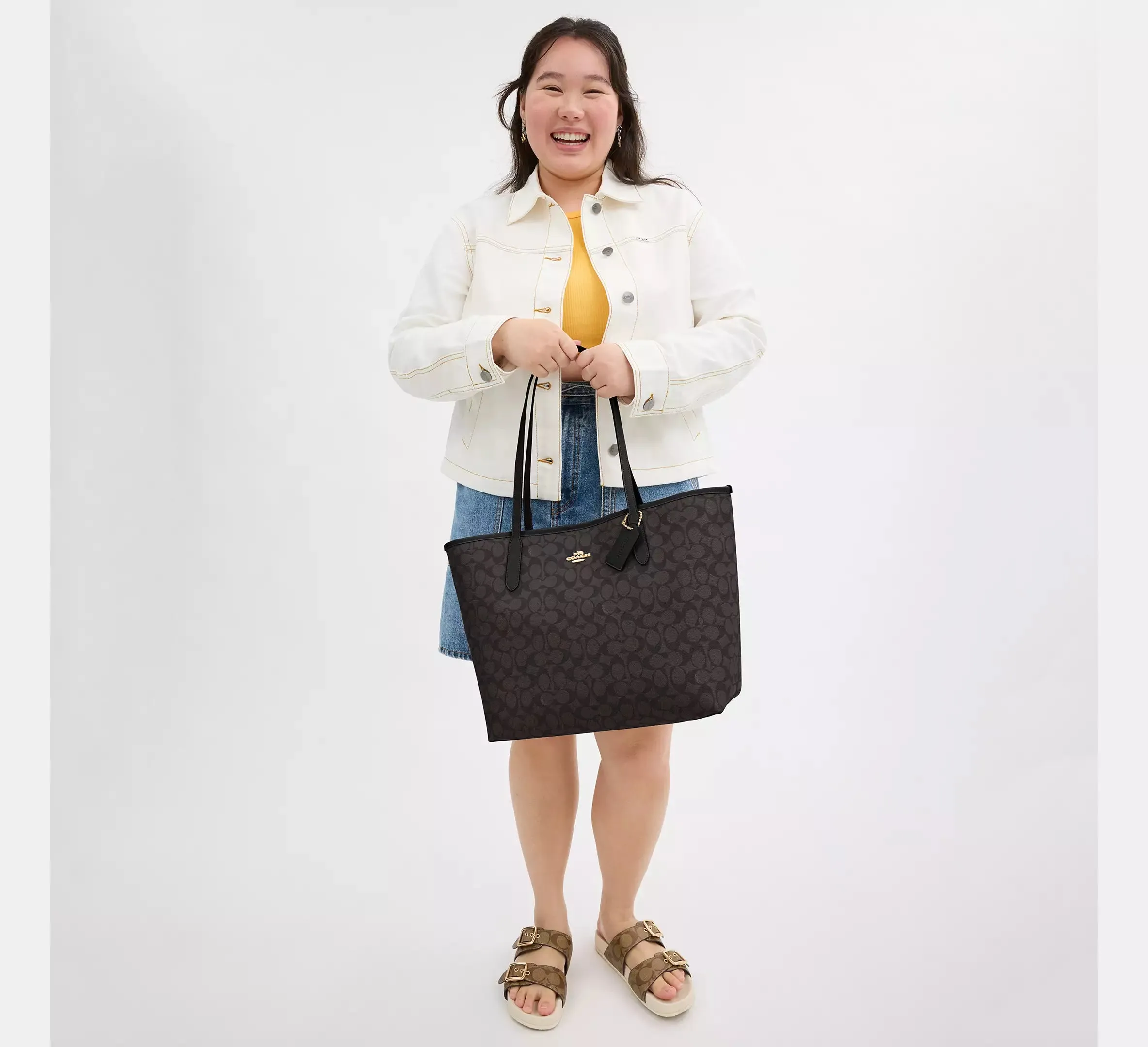 City Tote Bag In Signature Canvas