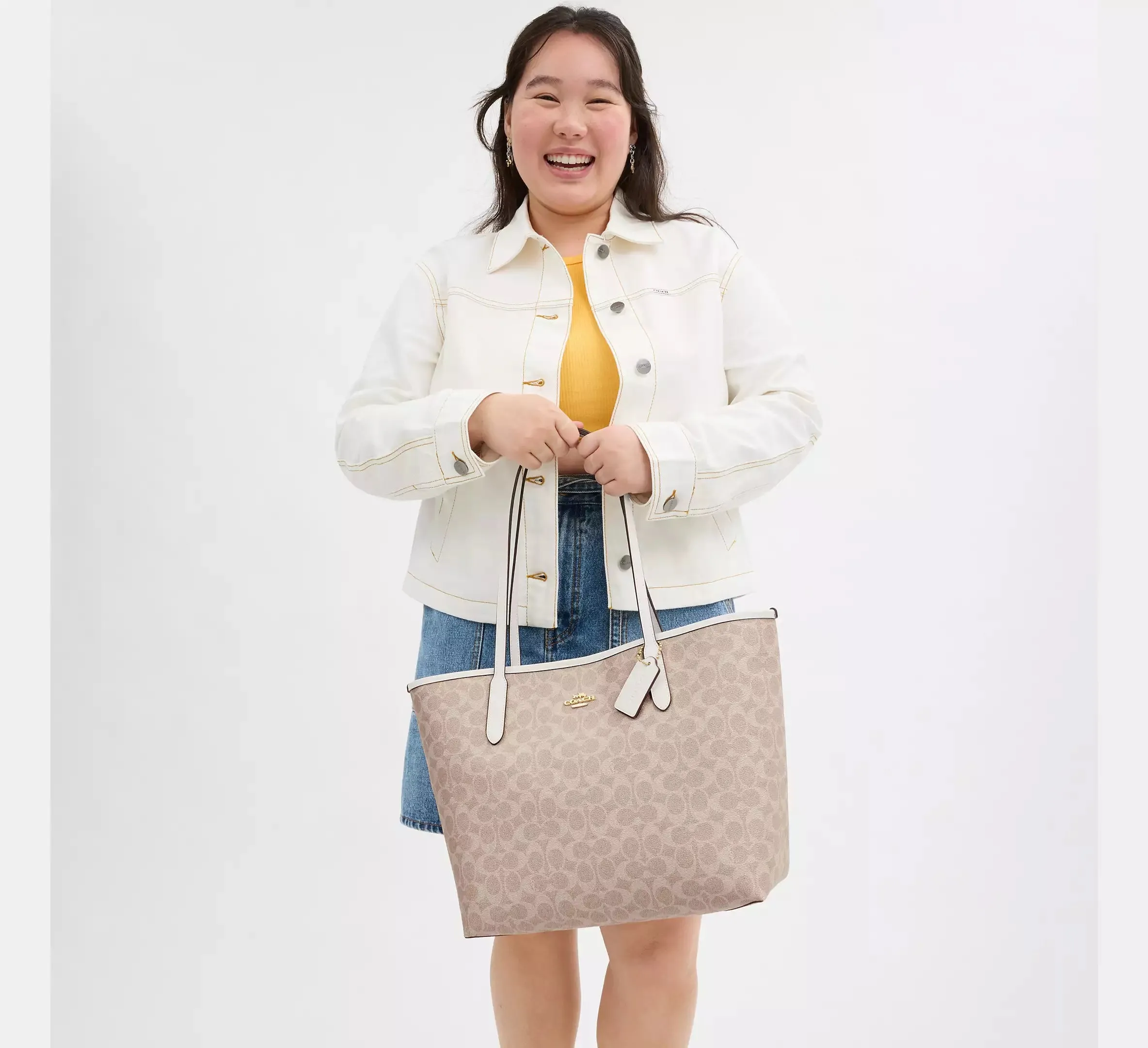 City Tote Bag In Signature Canvas