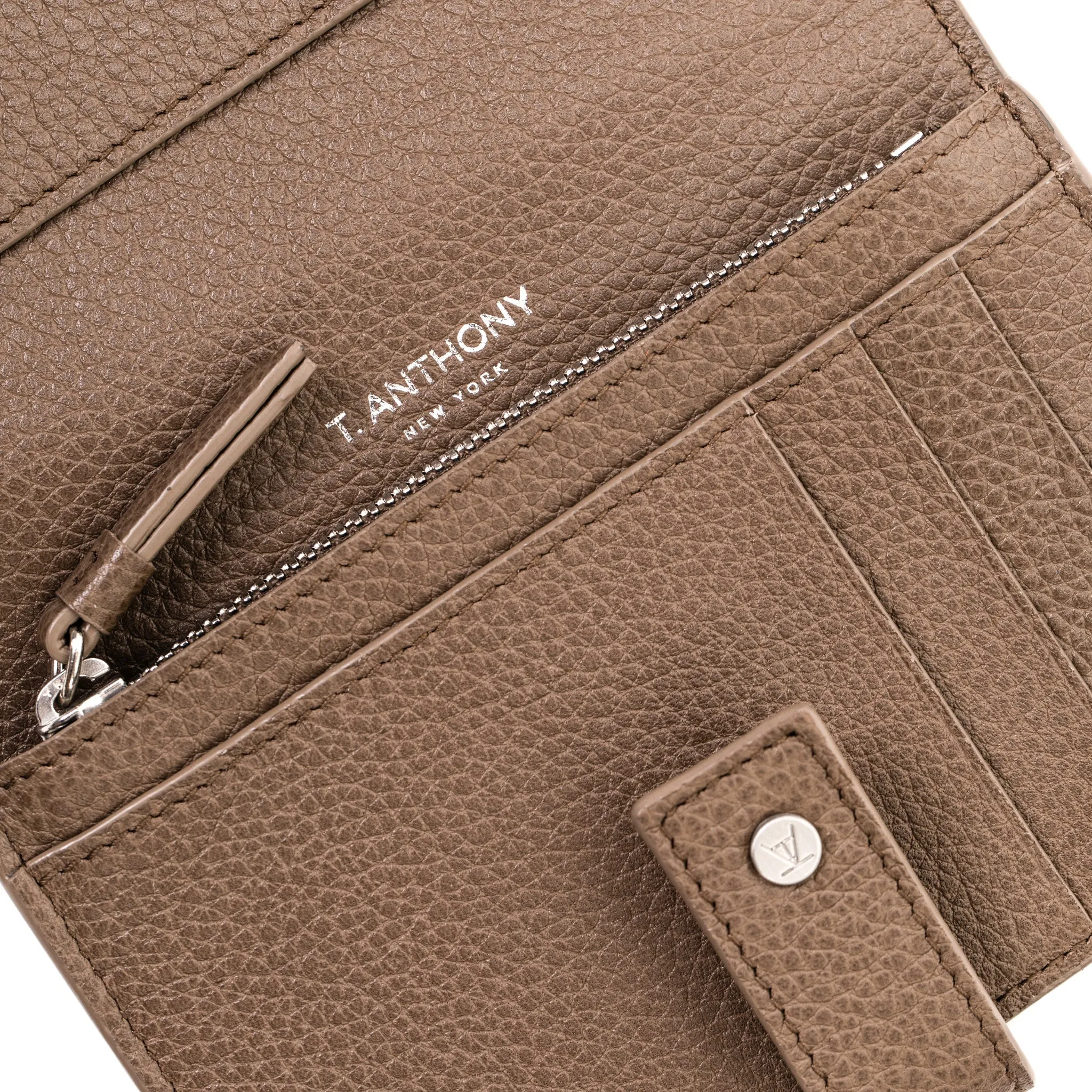 COMPACT TAB WALLET
