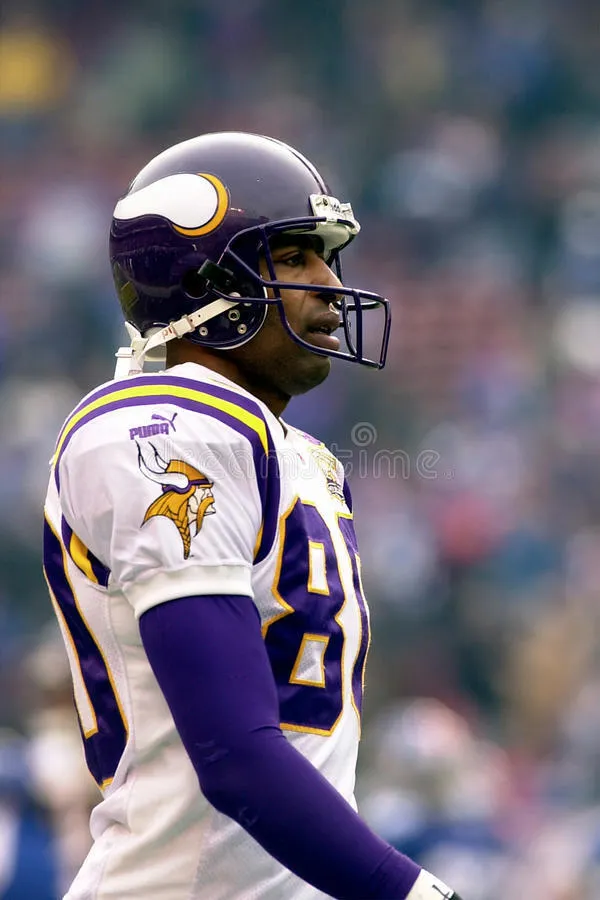 Cris Carter Signed Vikings Mini-Helmet (Schwartz) Minnesota Hall of Fame W.R.