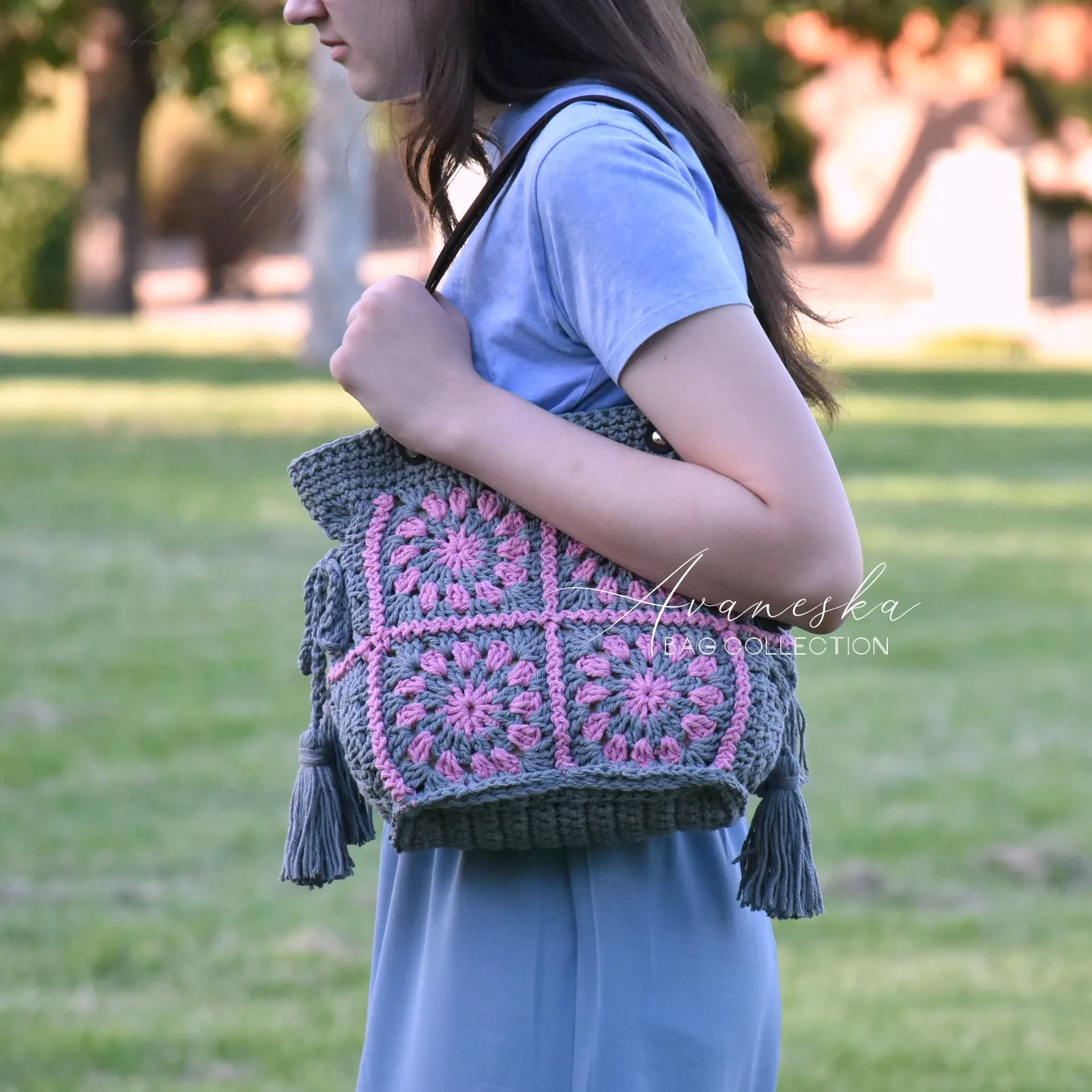 Crochet Granny Squares Purse | CLARA