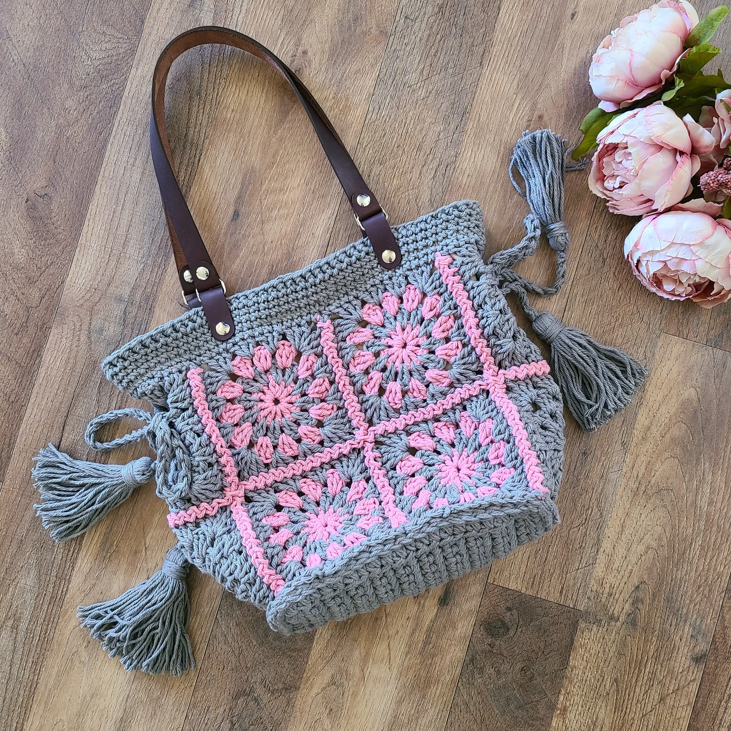 Crochet Granny Squares Purse | CLARA