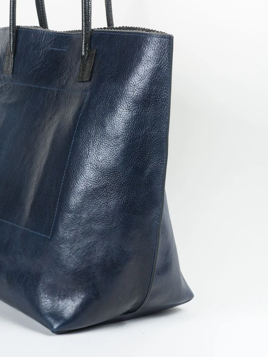 crosshatch bucket tote