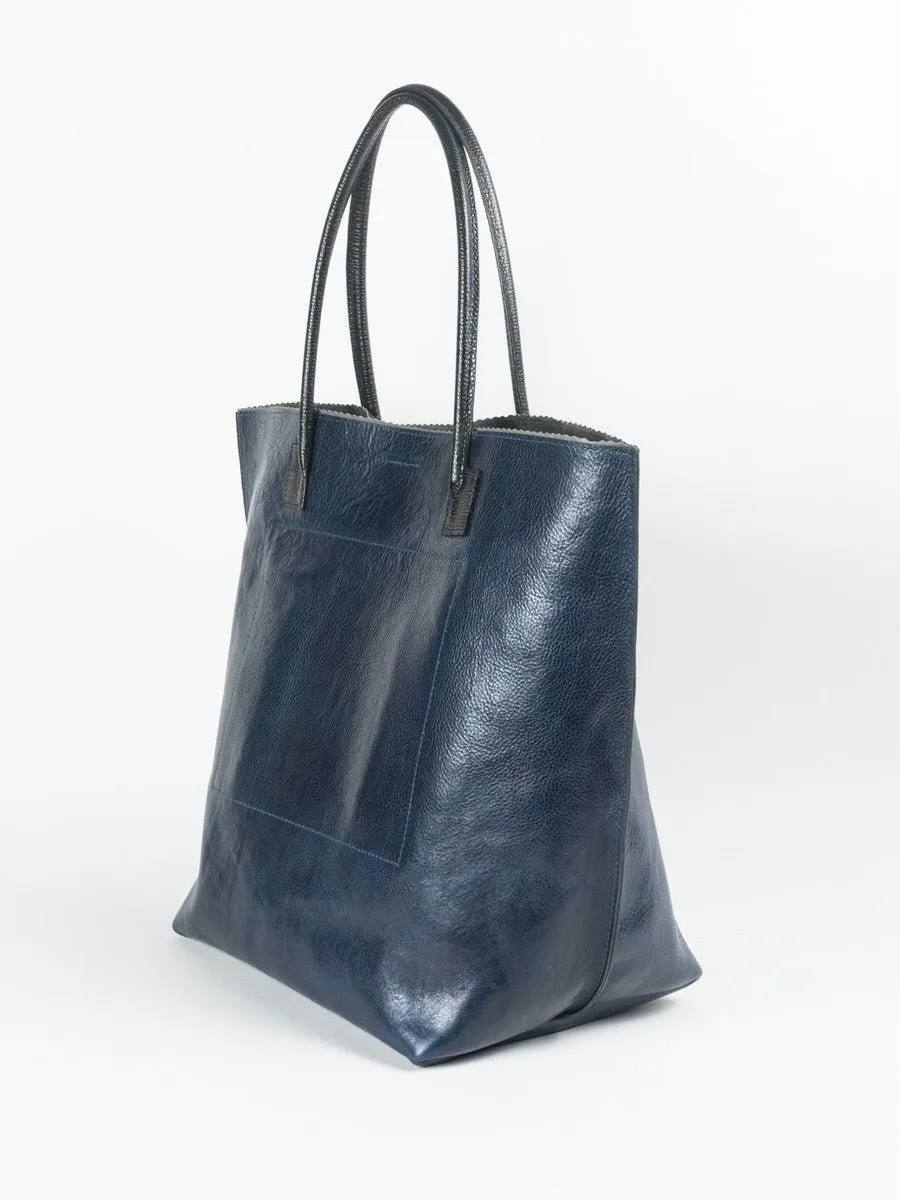 crosshatch bucket tote