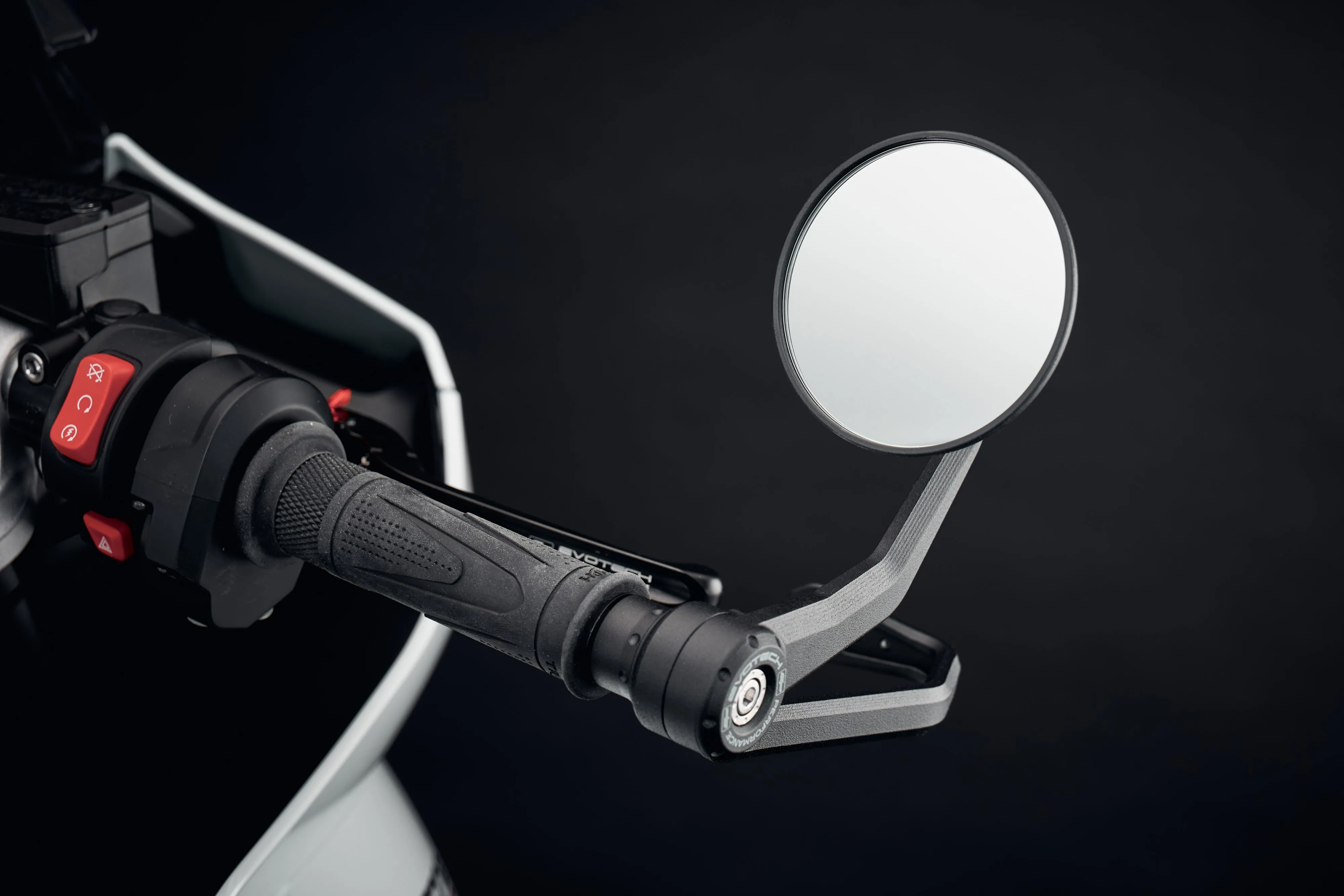 Evotech Bar End Mirrors / Brake and Clutch Protector Kit - Triumph Trident (2025 )