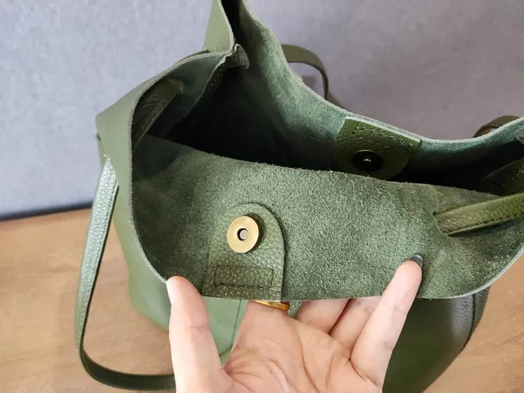 Fashion Womens White Leather Tote Bag Vertical Green Shoulder Tote Bag Bucket Tote For Women