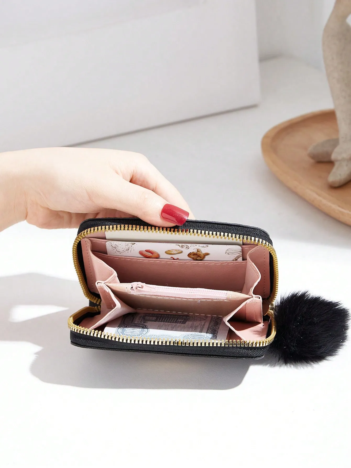 Geometric Pattern Short Wallet - Black