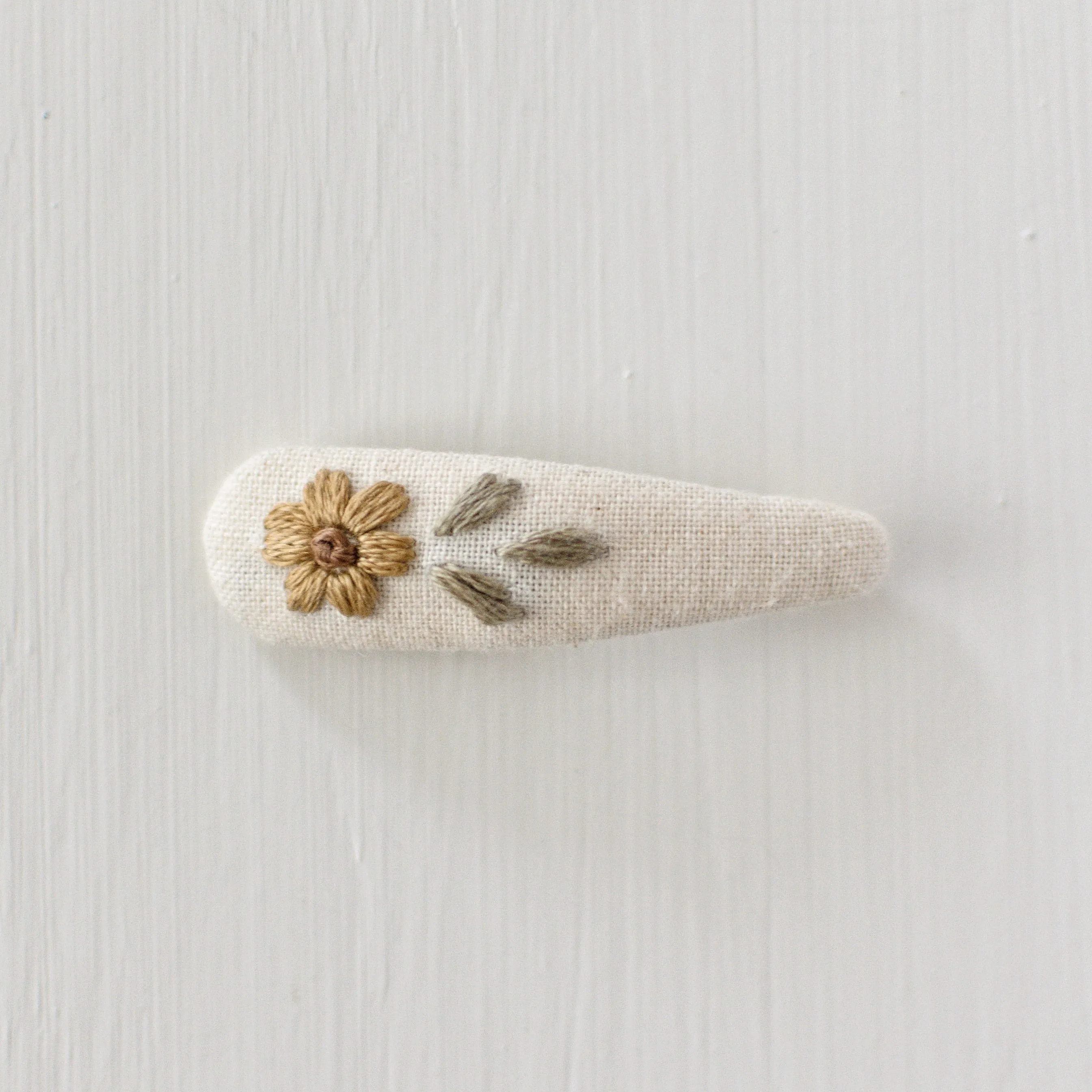 Gold Flower 2in Snap Clip
