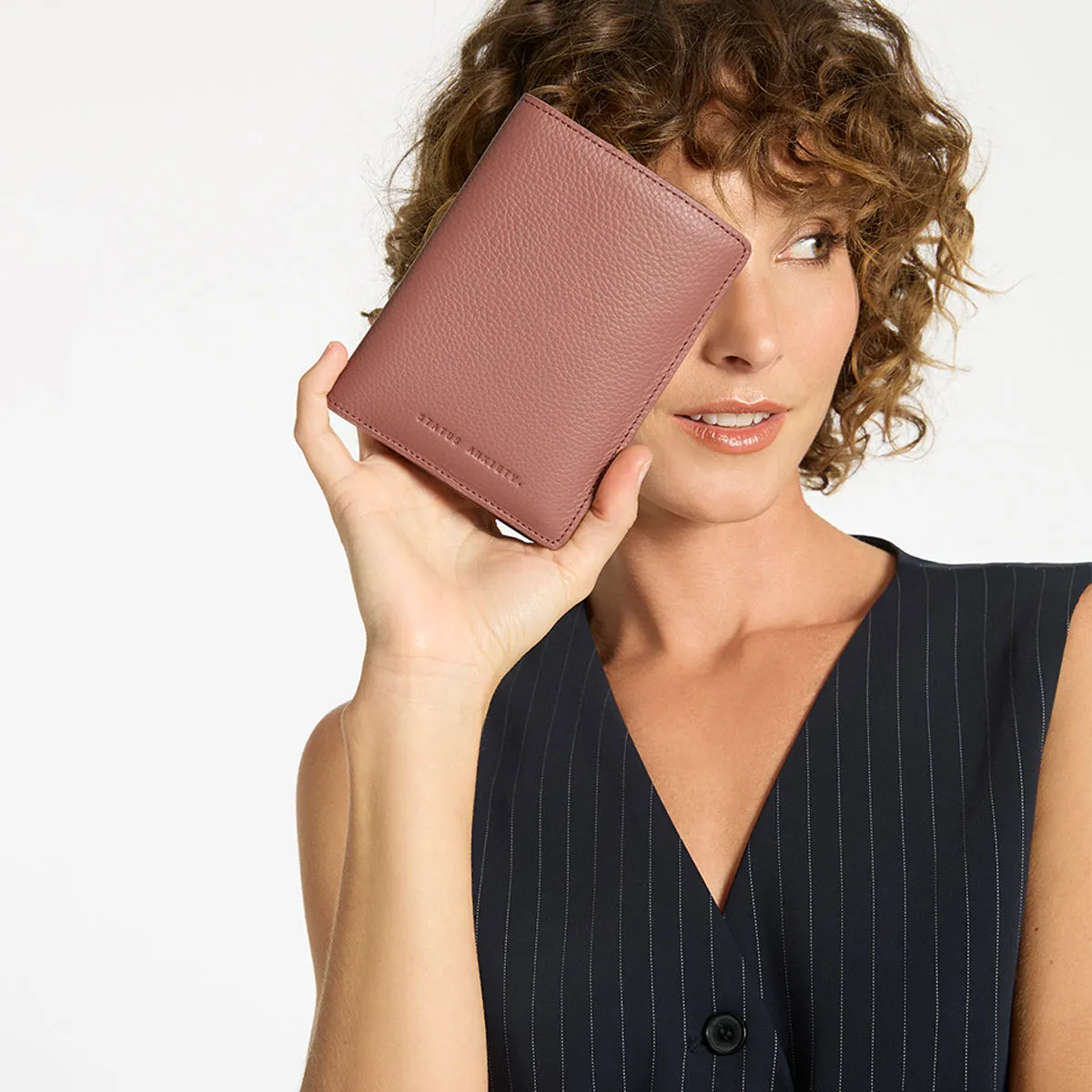 In Transit Passport Wallet - Dusty Rose