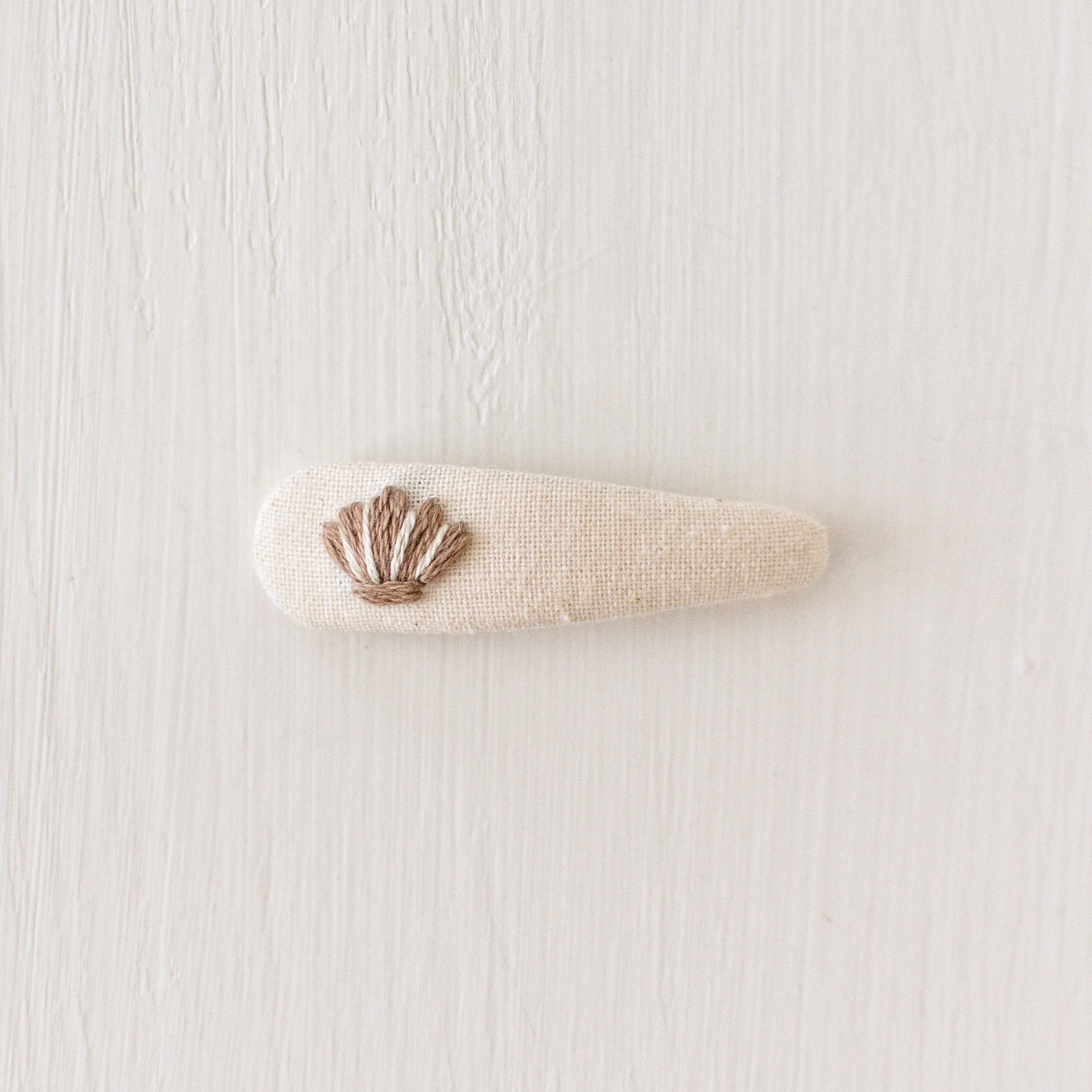LEFT SIDE Sea Shell 2in Snap Clip
