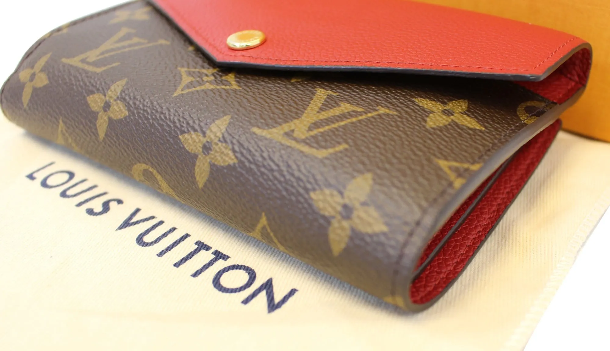 LOUIS VUITTON Cerise Monogram Canvas Pallas Compact Wallet