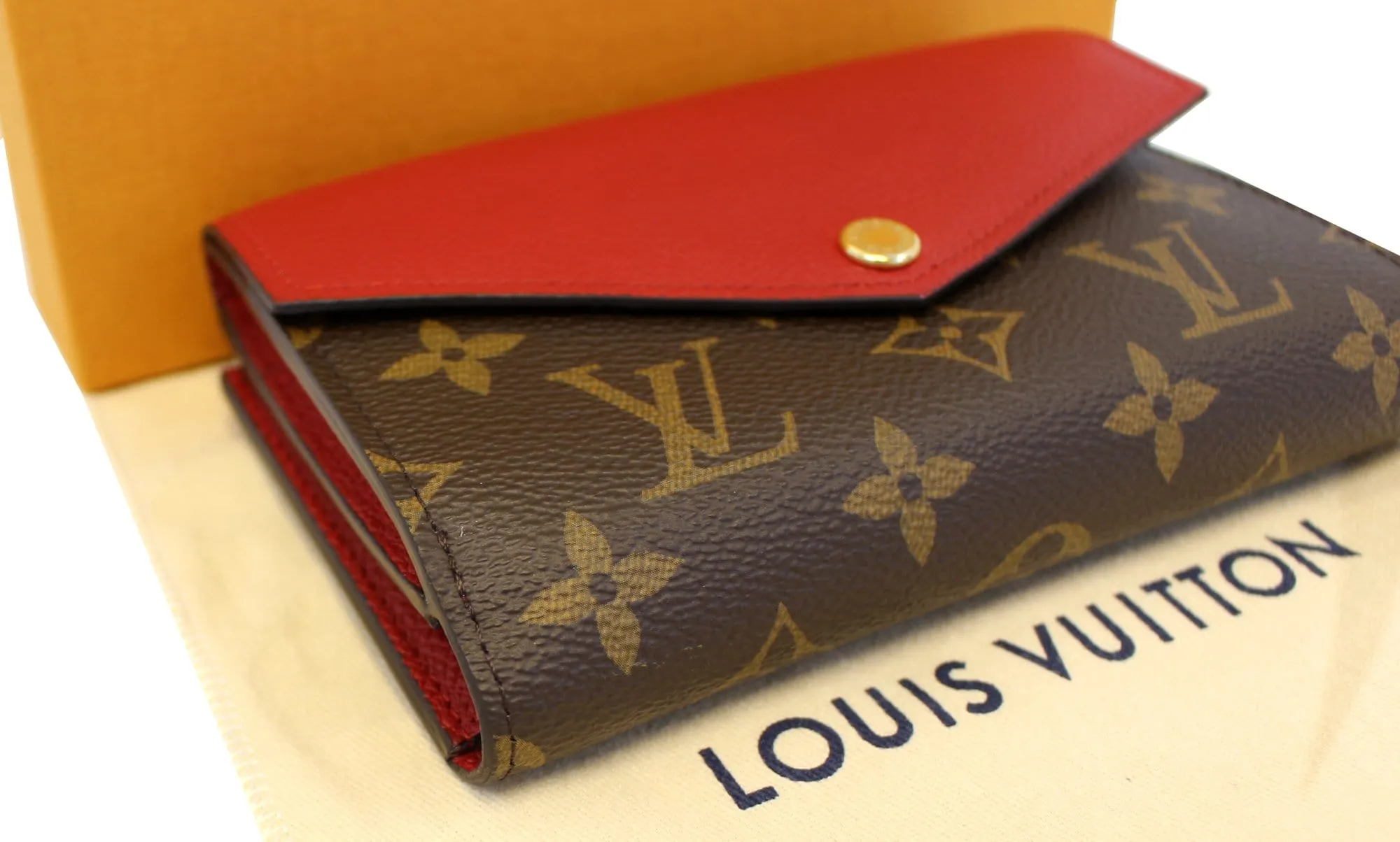 LOUIS VUITTON Cerise Monogram Canvas Pallas Compact Wallet