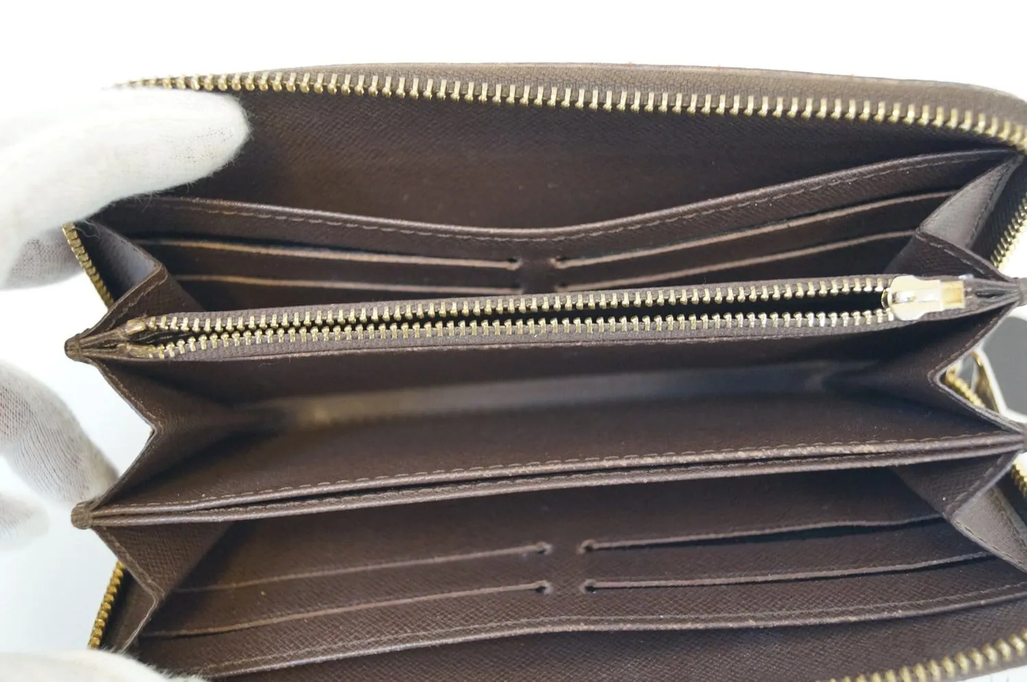 LOUIS VUITTON Damier Ebene Portefeuille Zippy Compact Wallet