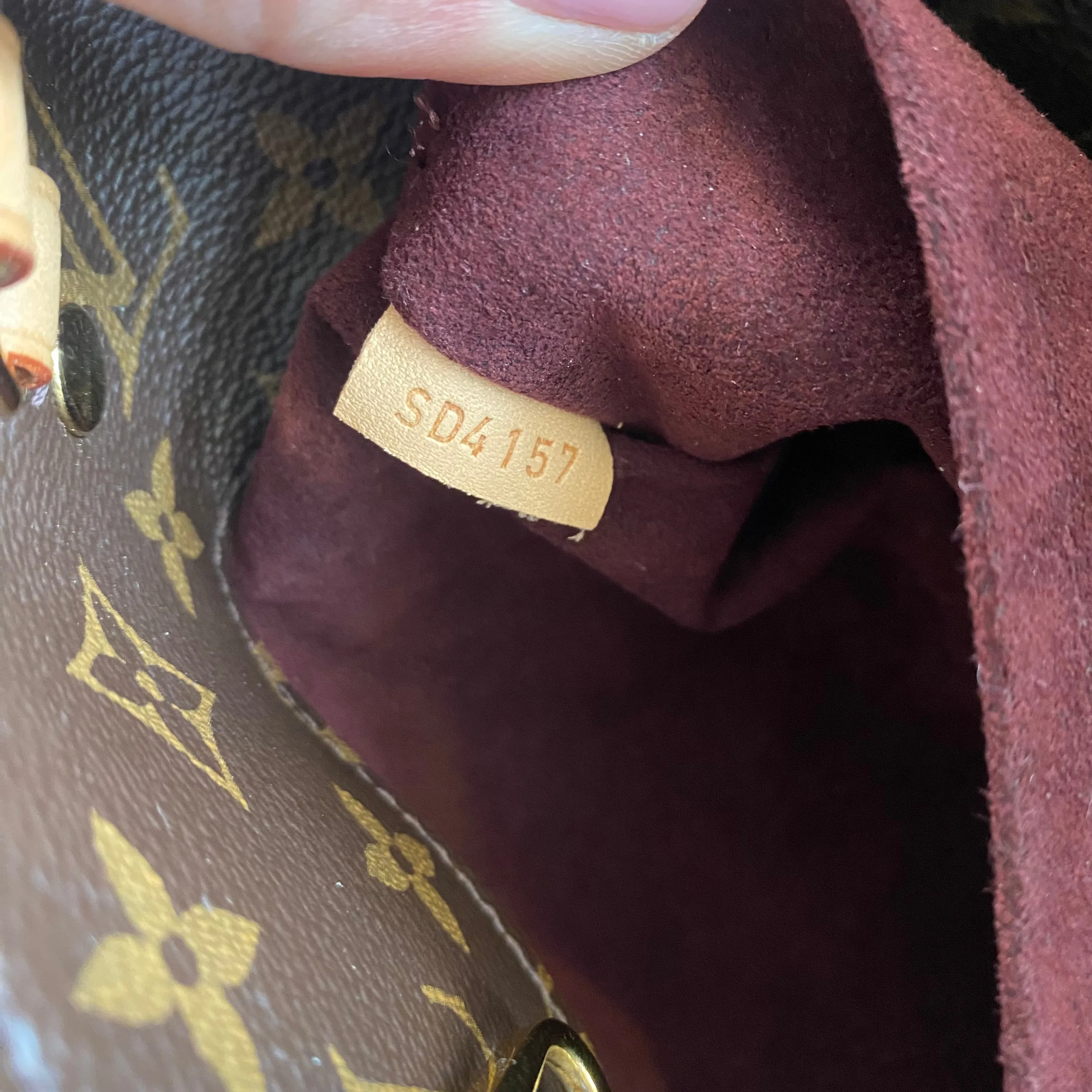 LOUIS VUITTON Monogram Canvas Montaigne MM Tote/Shoulder Bag