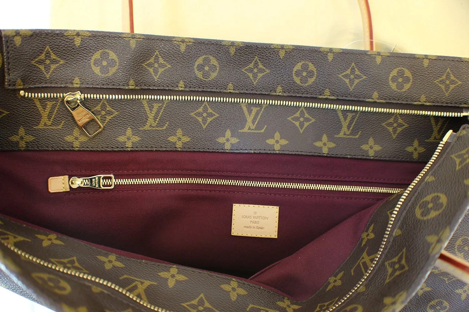 LOUIS VUITTON Monogram Raspail MM Shoulder Bag