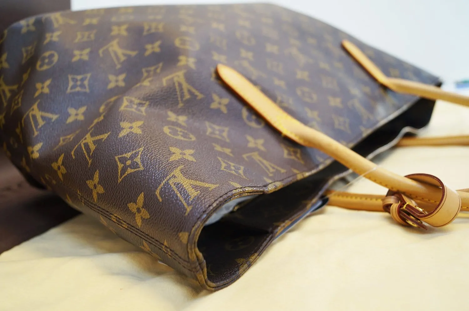 LOUIS VUITTON Monogram Raspail MM Shoulder Bag