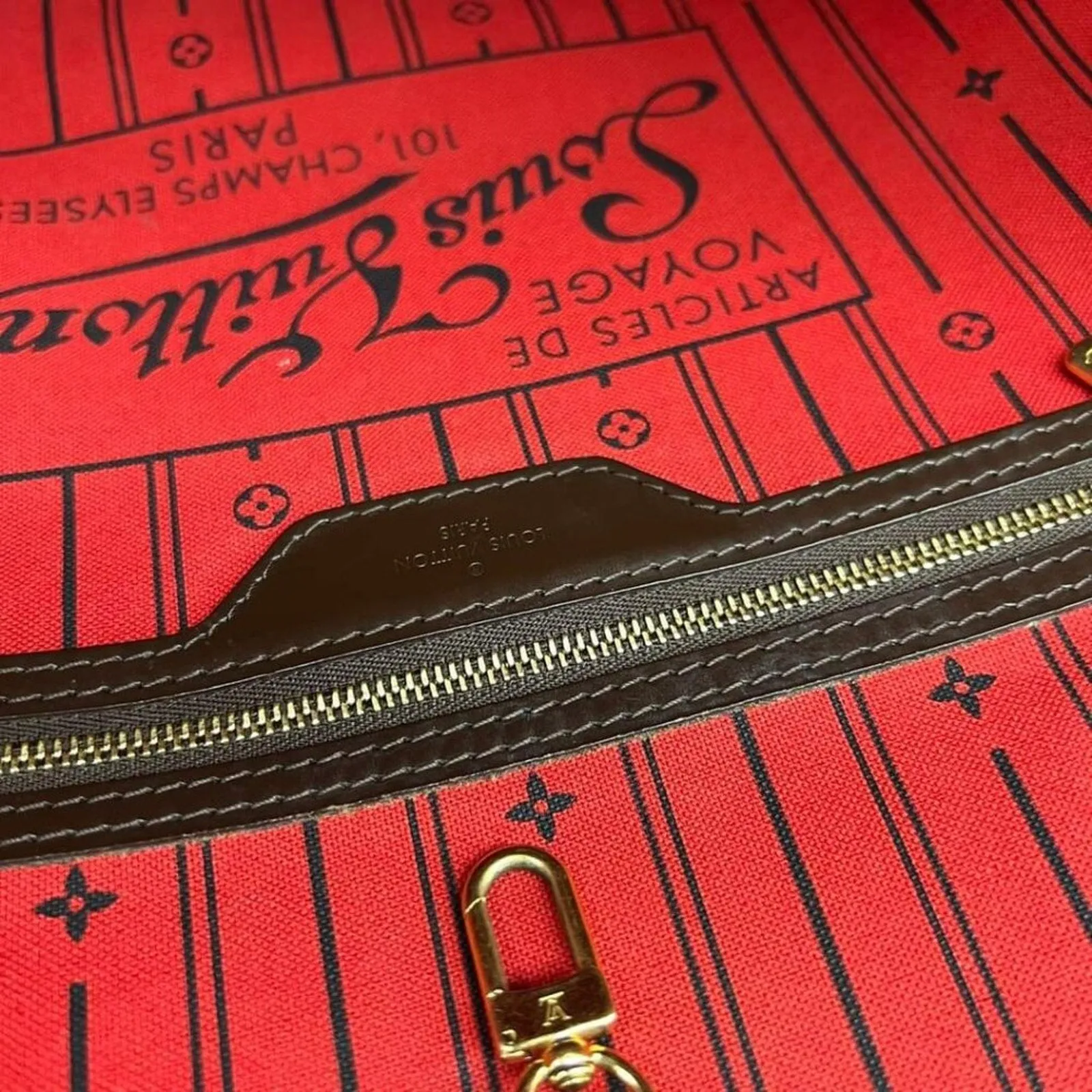 Louis Vuitton Neverfull GM Monogram Canvas Tote Bag