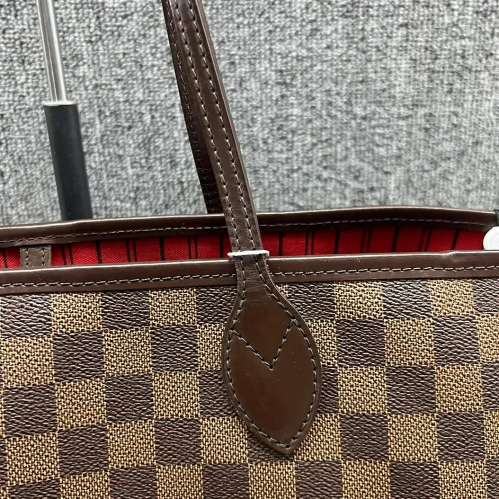 Louis Vuitton Neverfull GM Monogram Canvas Tote Bag