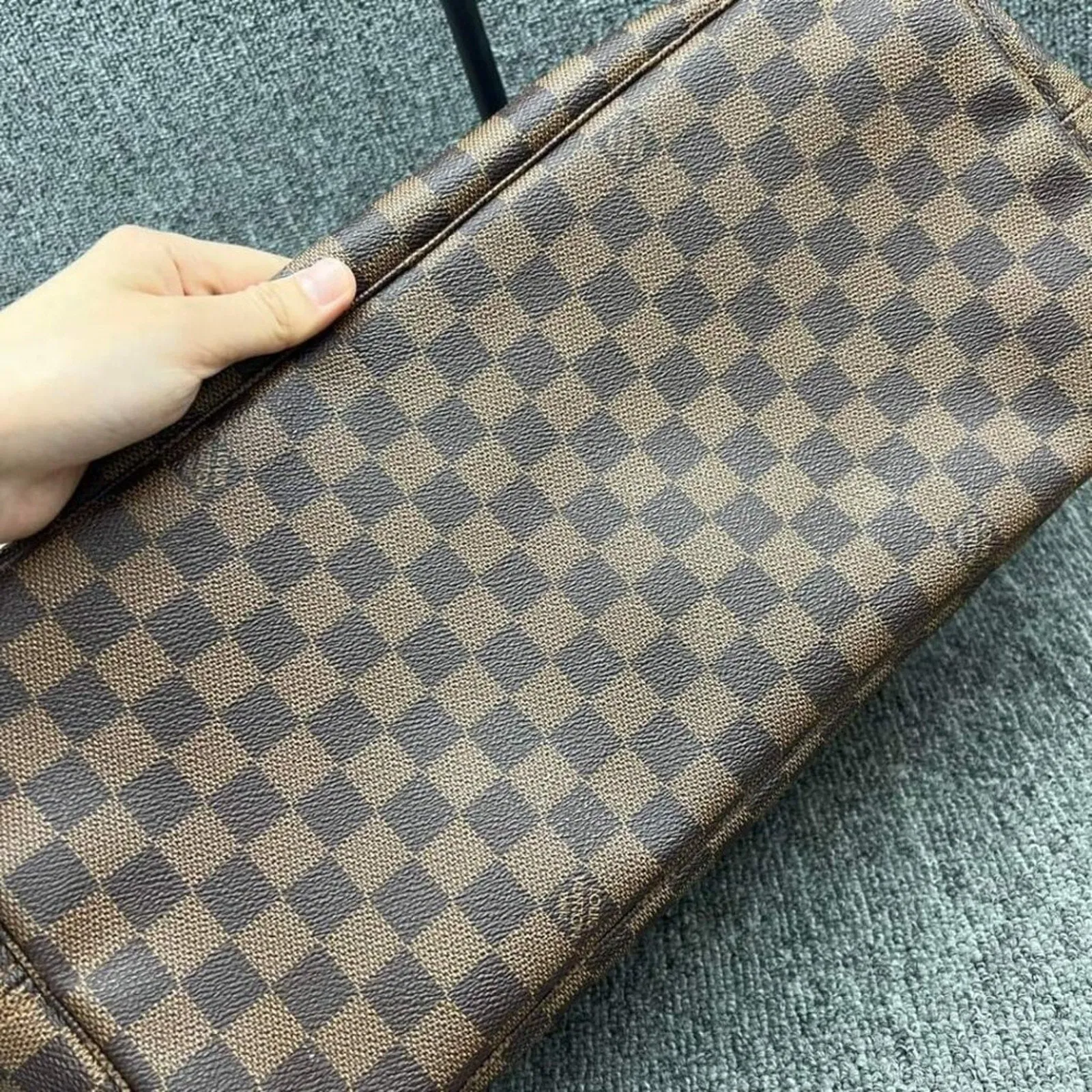 Louis Vuitton Neverfull GM Monogram Canvas Tote Bag