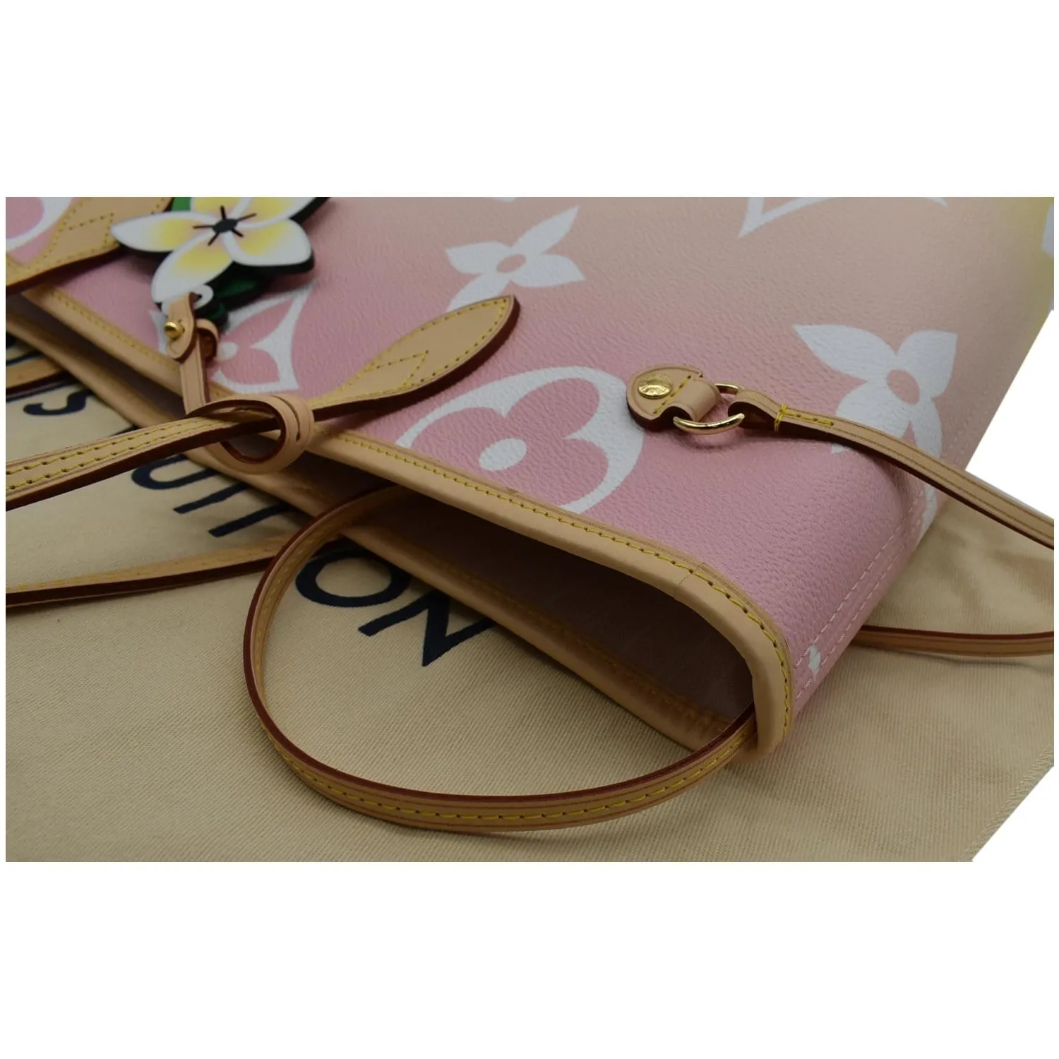 LOUIS VUITTON Neverfull MM Pool Monogram Giant Tote Shoulder Bag Light Pink - 20% OFF