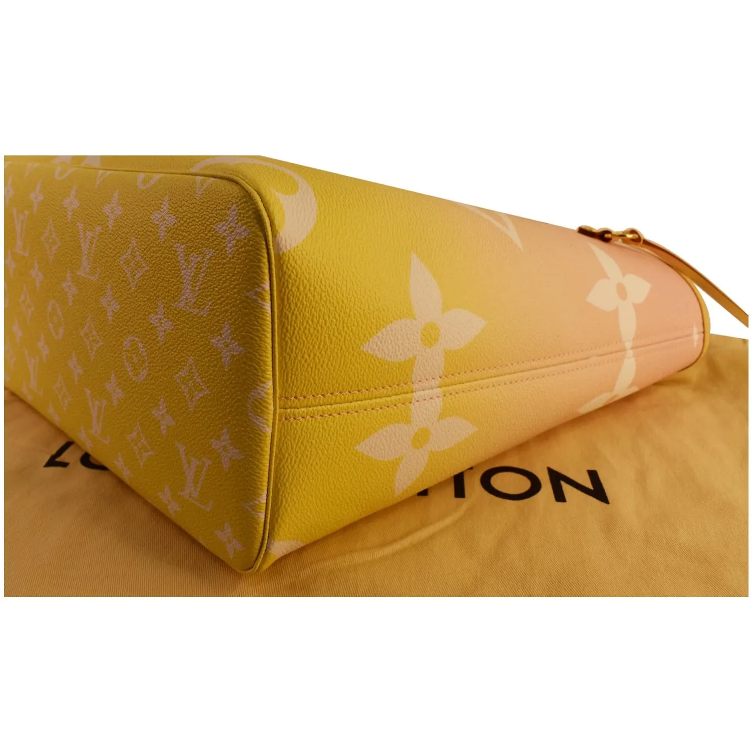LOUIS VUITTON Neverfull MM Pool Monogram Giant Tote Shoulder Bag Light Pink - Hot Deals