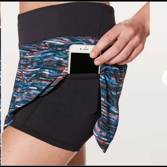 Lululemon Play Off The Pleats Skirt *13&quot; Hinshu Alpine White Multi / Black