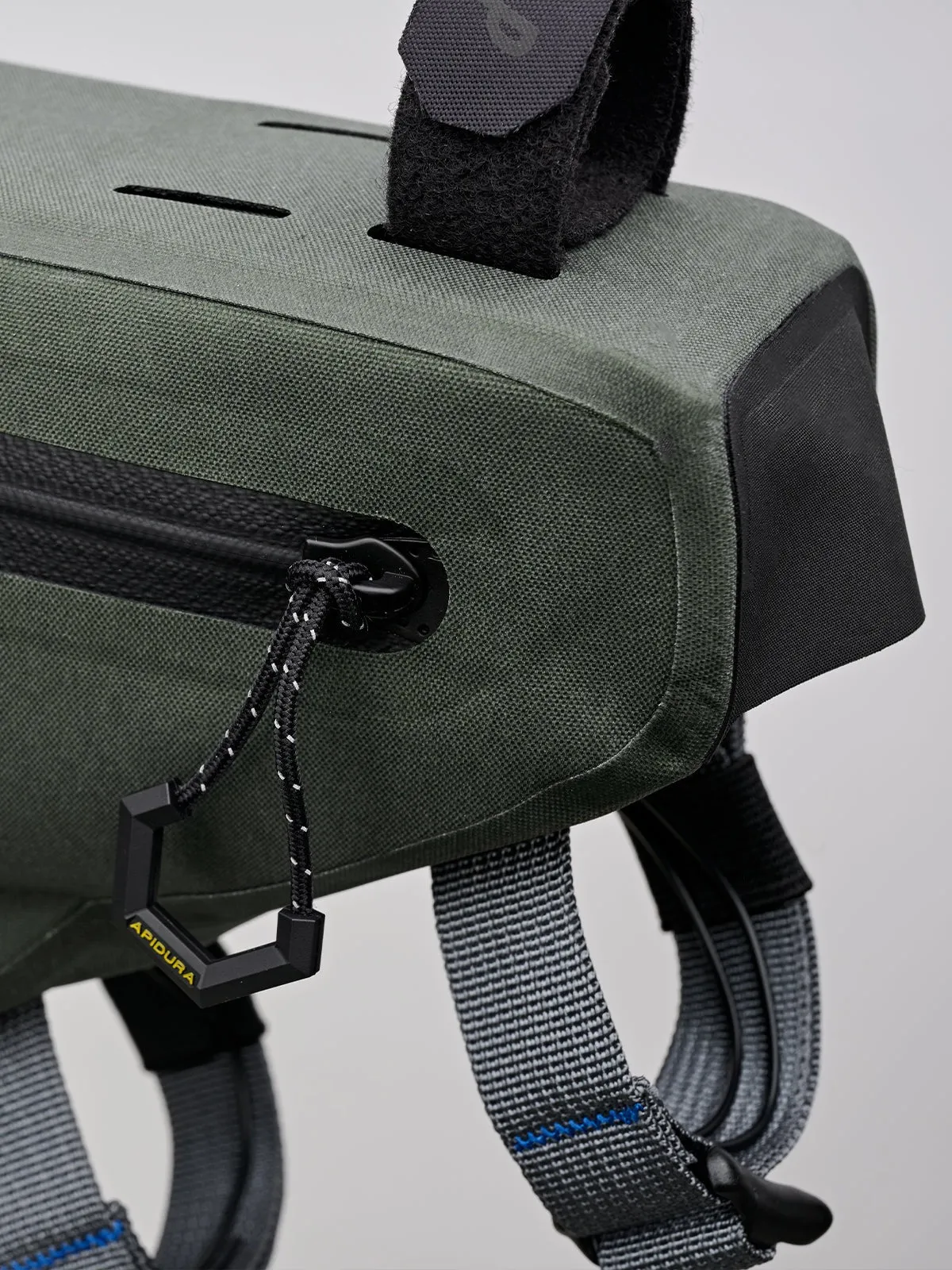 MAAP x Apidura Frame Pack 4L Loam