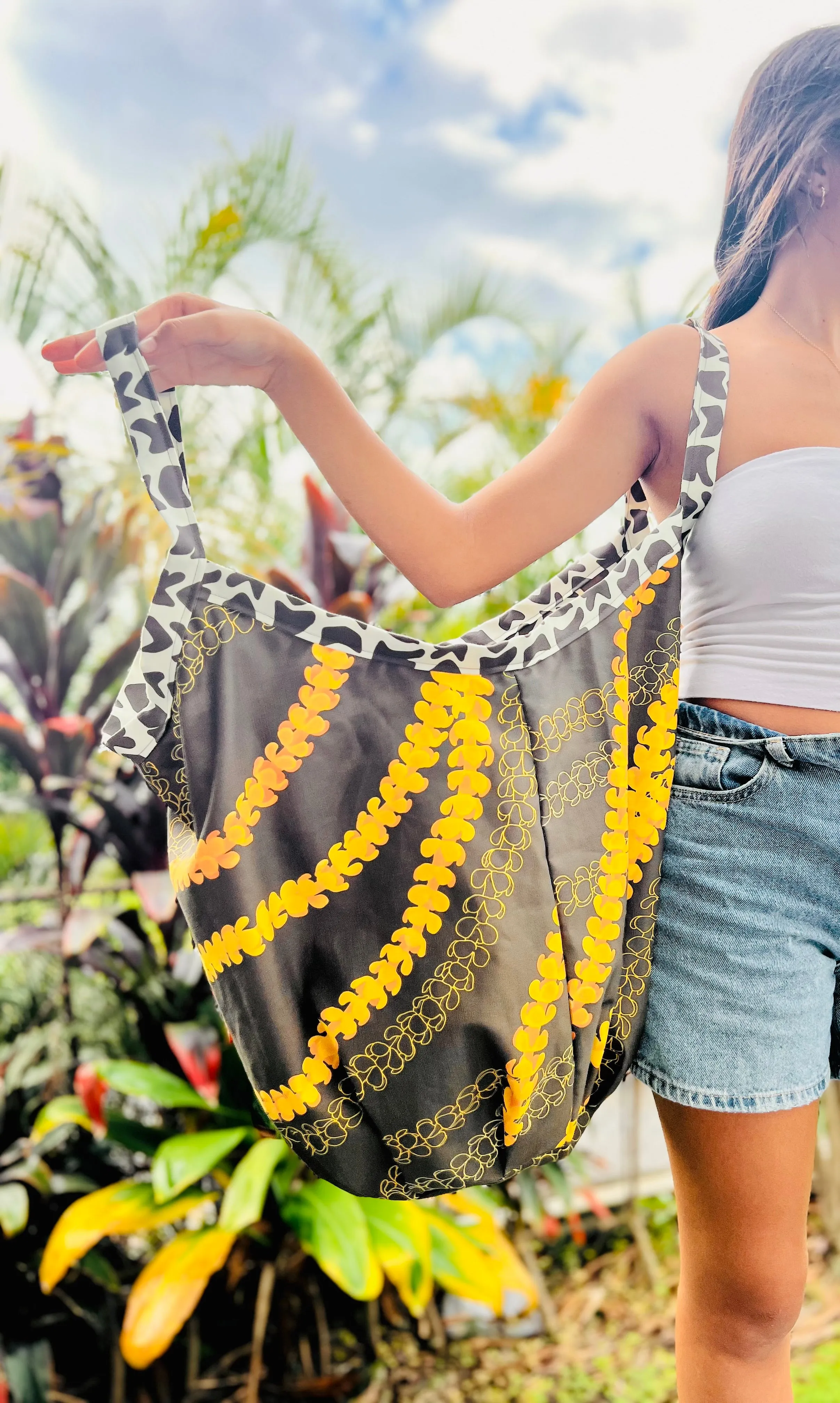 Mama Nui Tote
