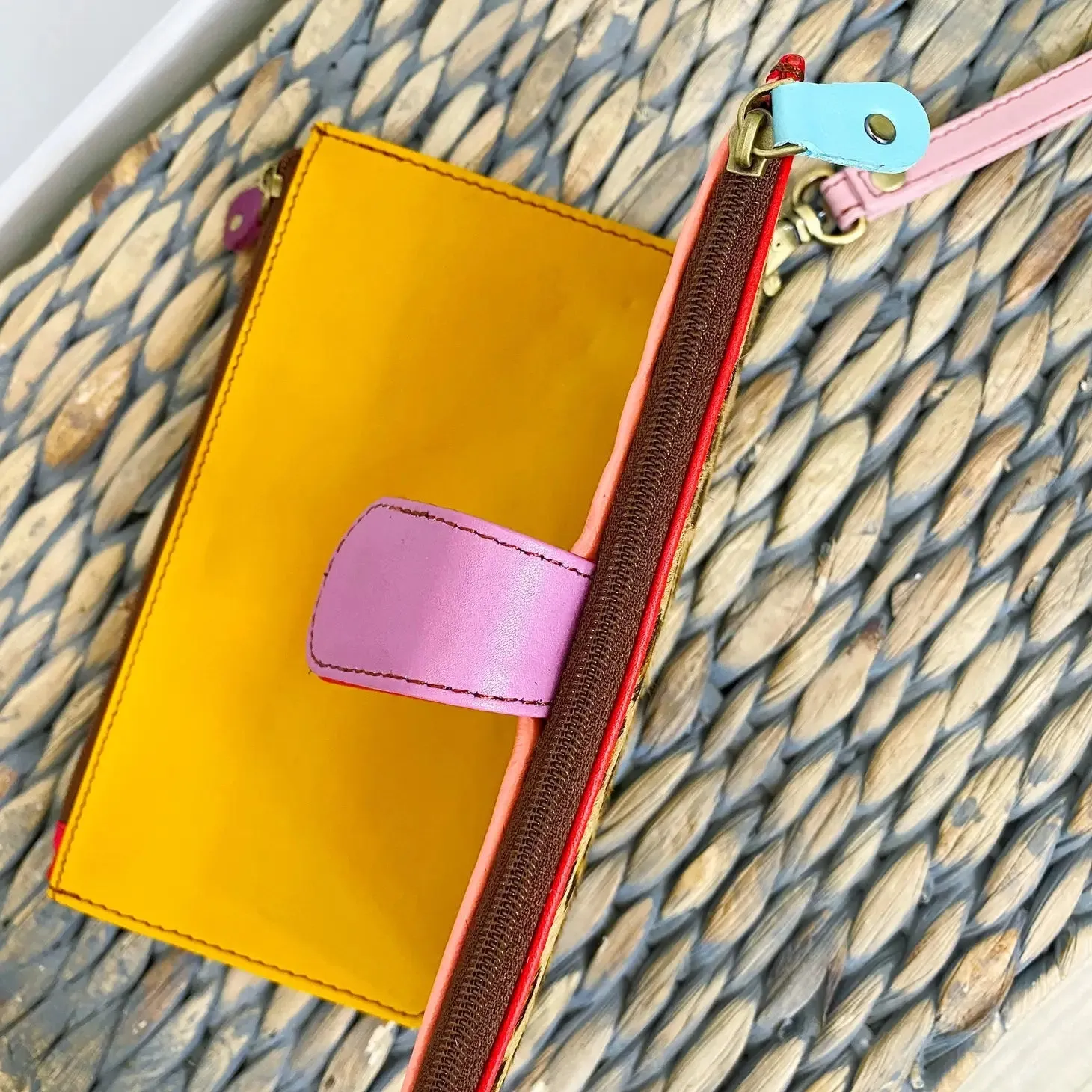 Mavi Wrislet Wallet